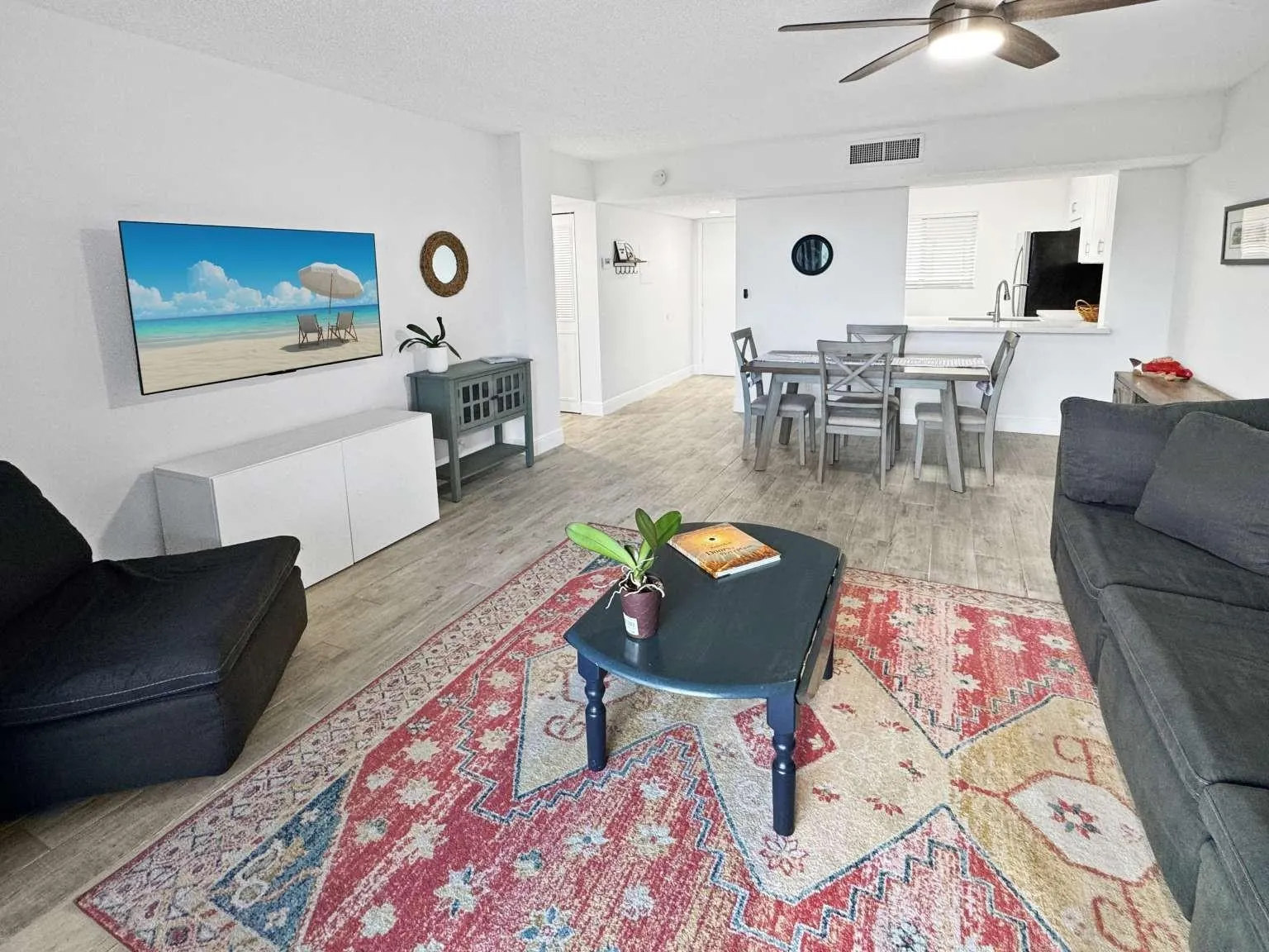 5160 Las Verdes Cir, #324