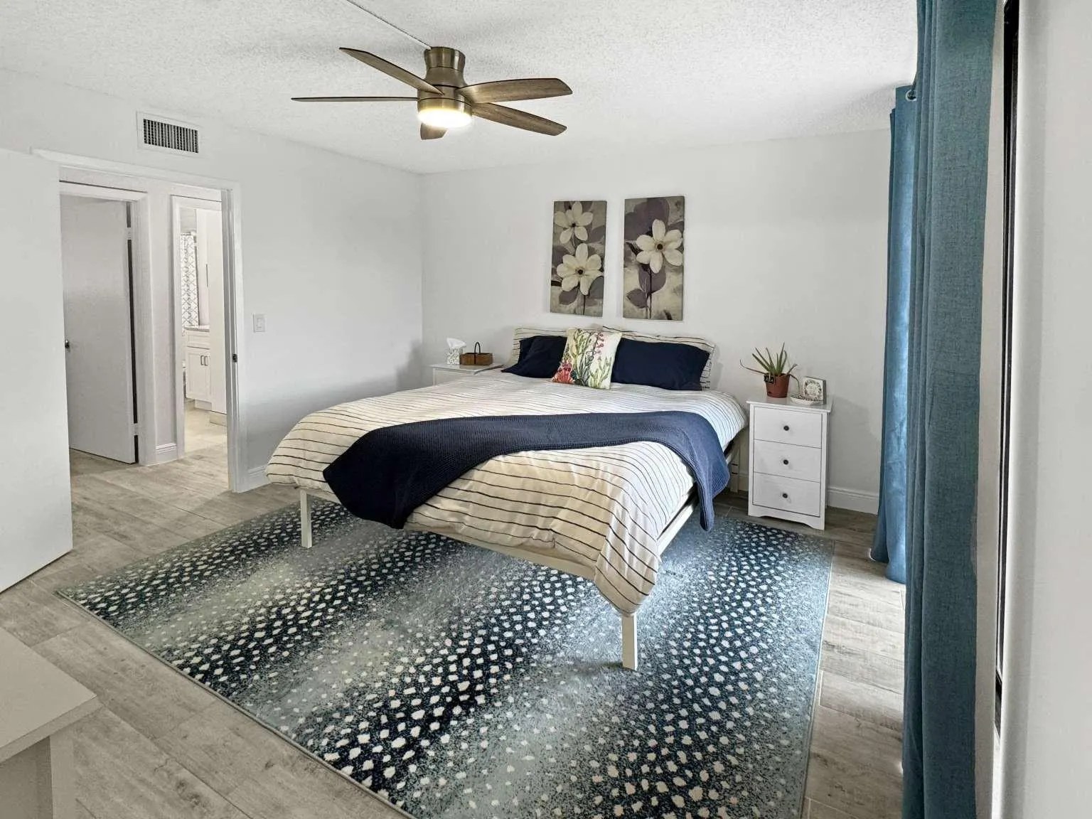 5160 Las Verdes Cir, #324
