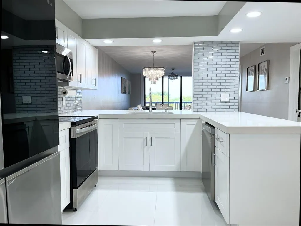 1266 S Military Trl, #554