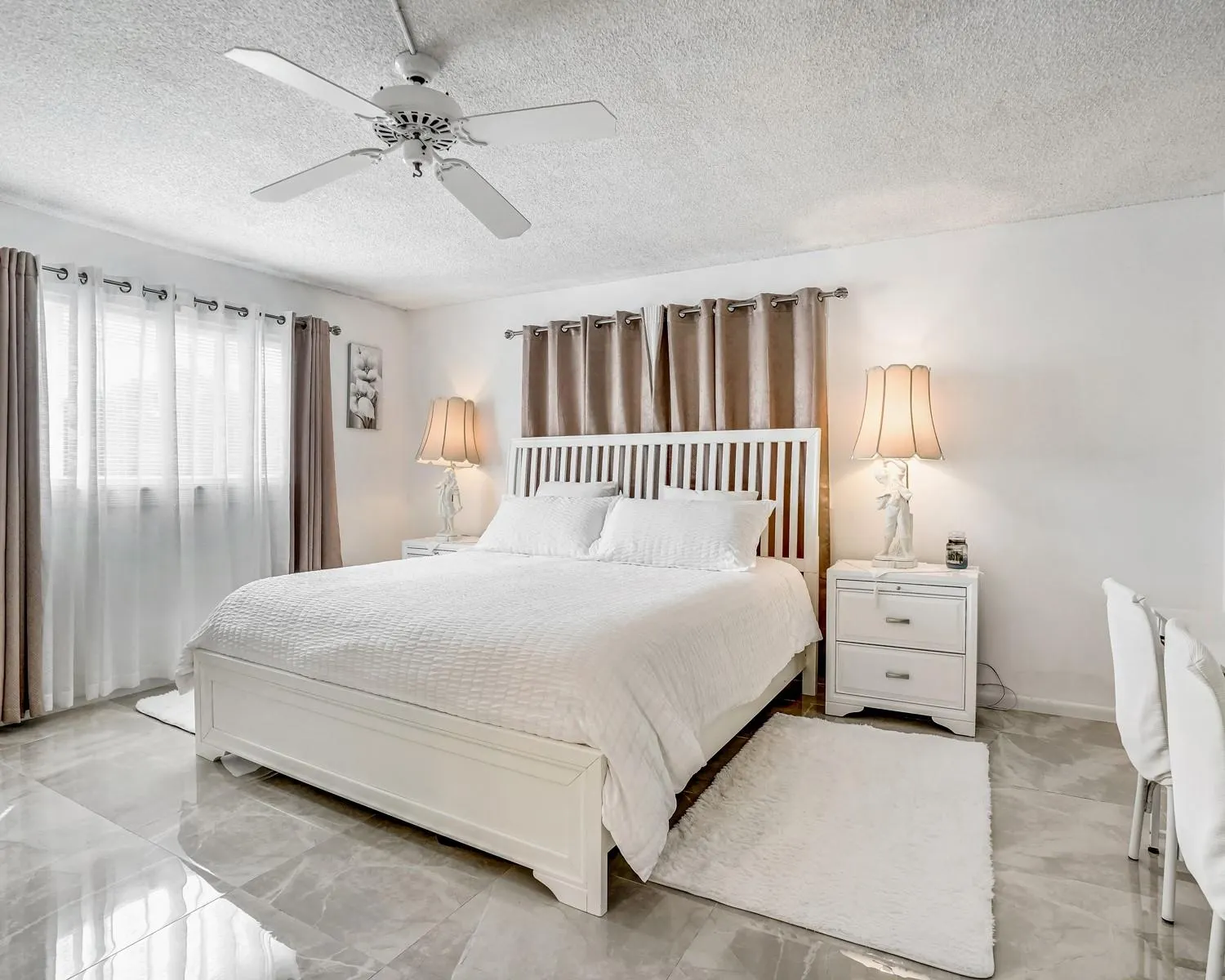 4751 NW 21st St, #300