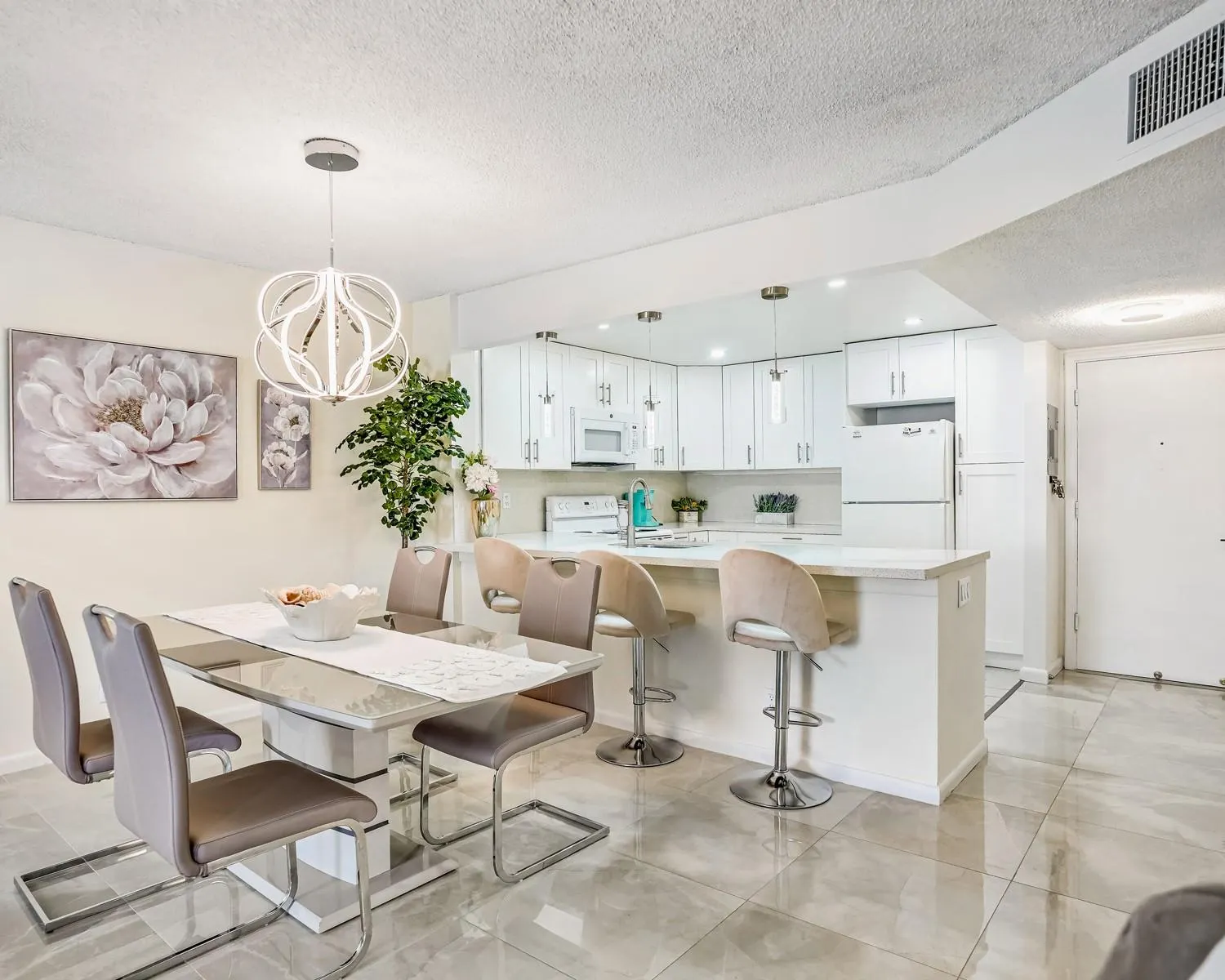 4751 NW 21st St, #300