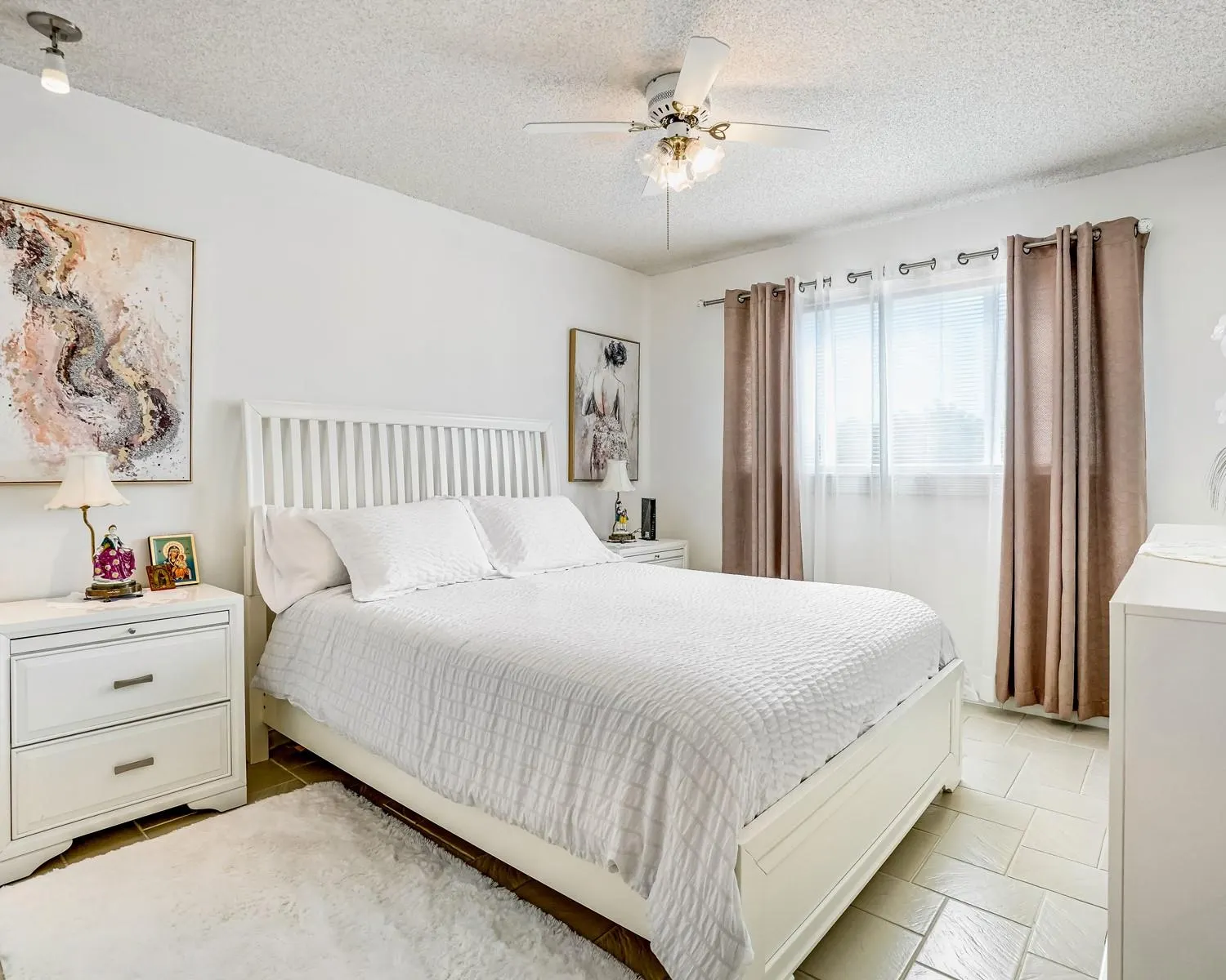 4751 NW 21st St, #300