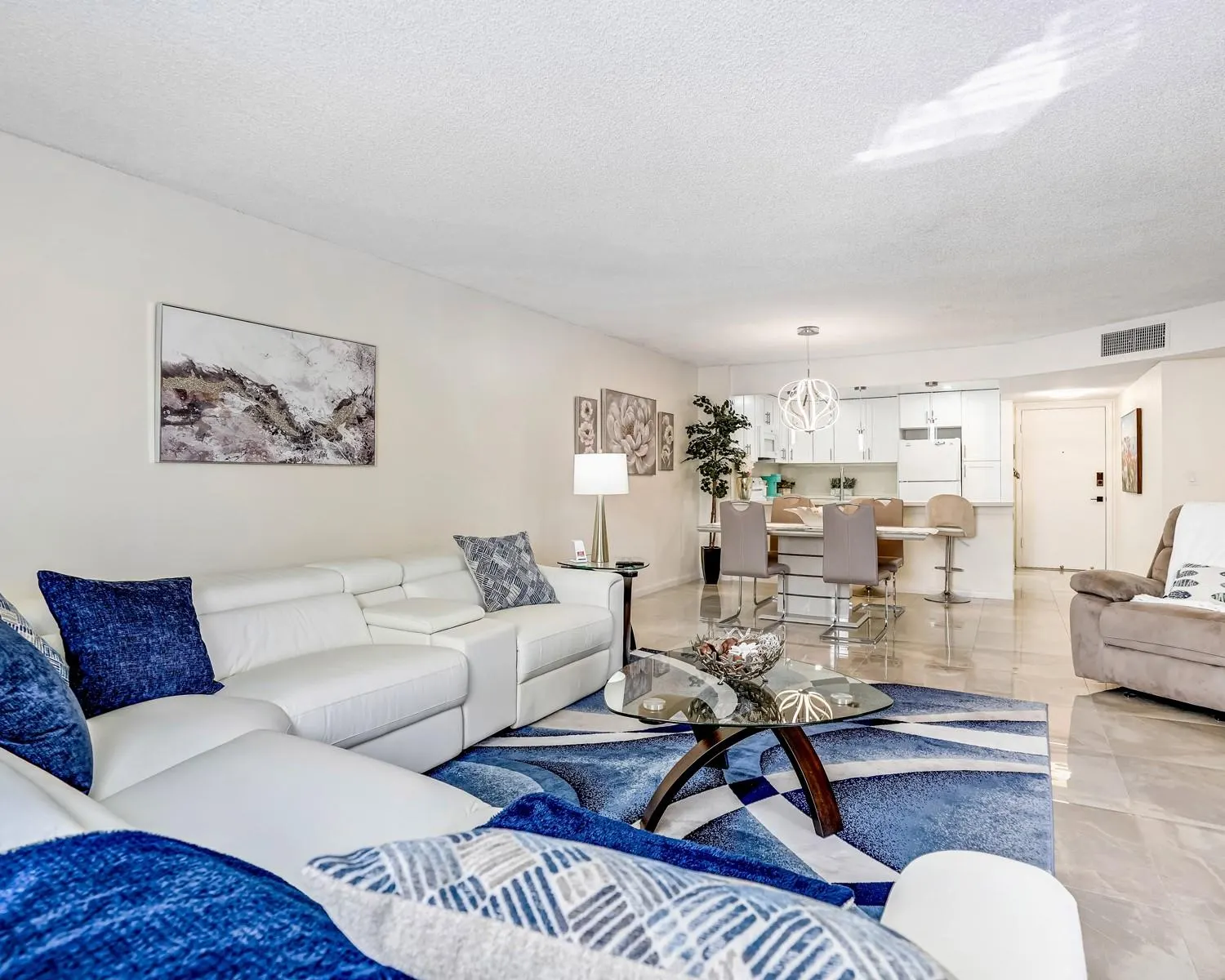 4751 NW 21st St, #300
