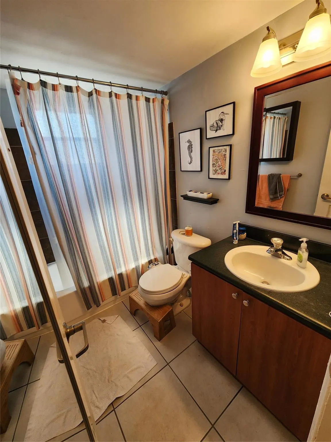 4081 N Dixie Hwy, #8
