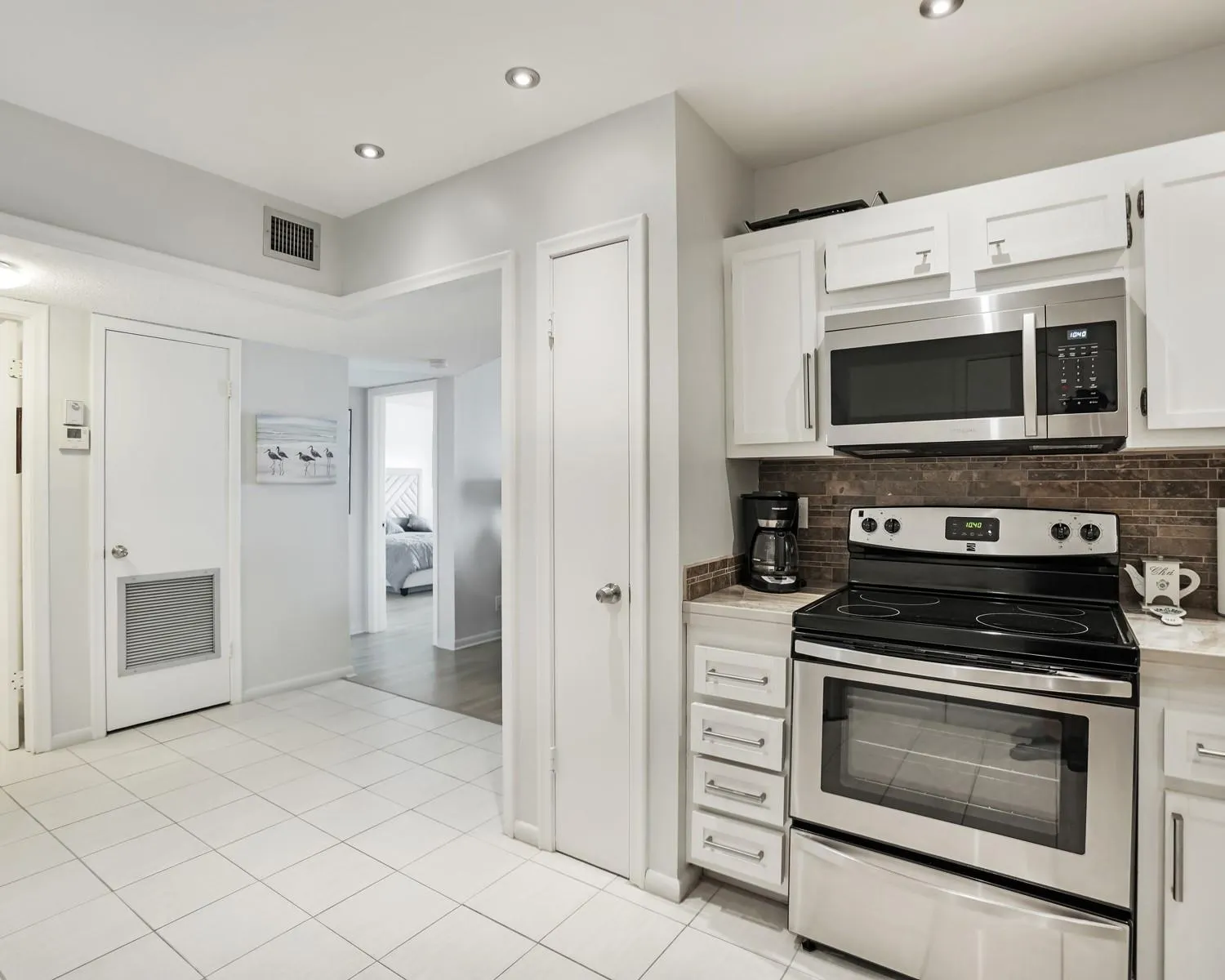 4751 NW 21st St, #604