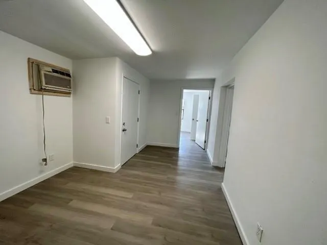 3328 NE 11th Ave
