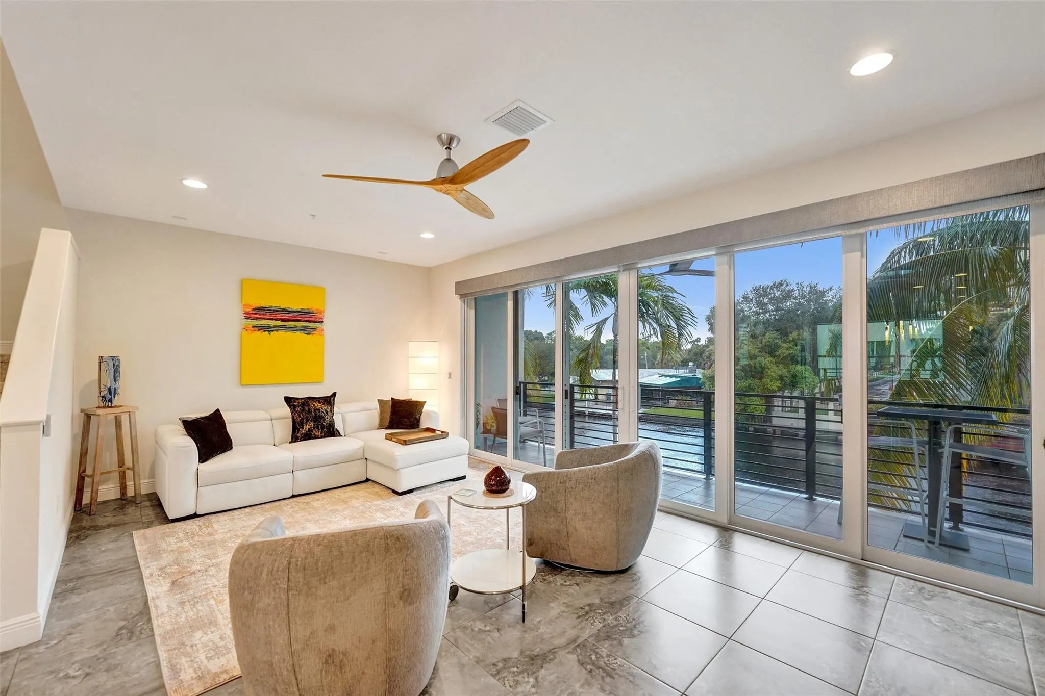 2900 NE 12th Ter, #19