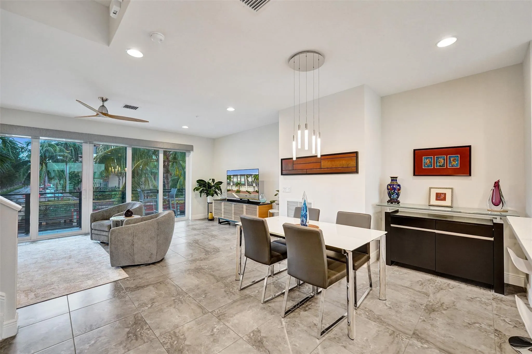 2900 NE 12th Ter, #19