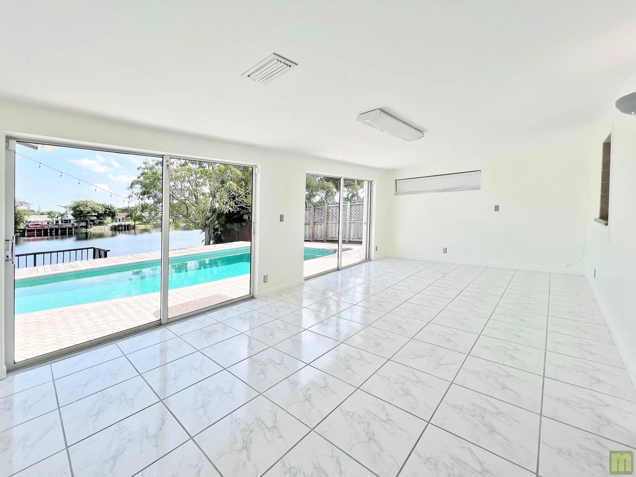 3318 NW 68th Ct