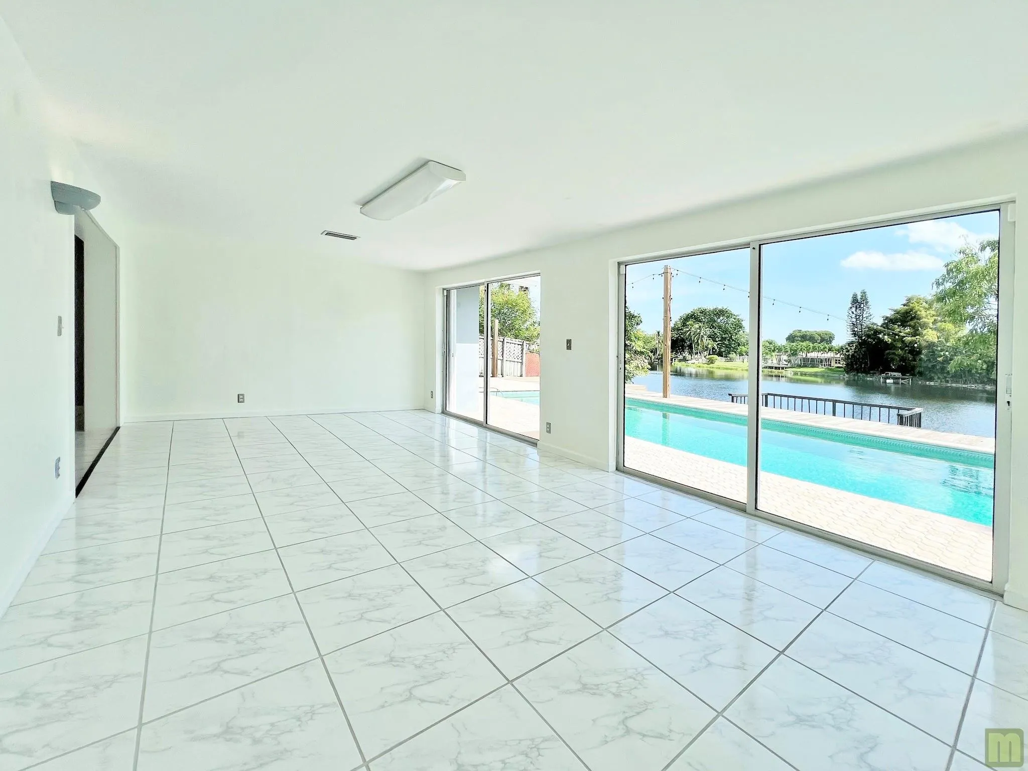 3318 NW 68th Ct