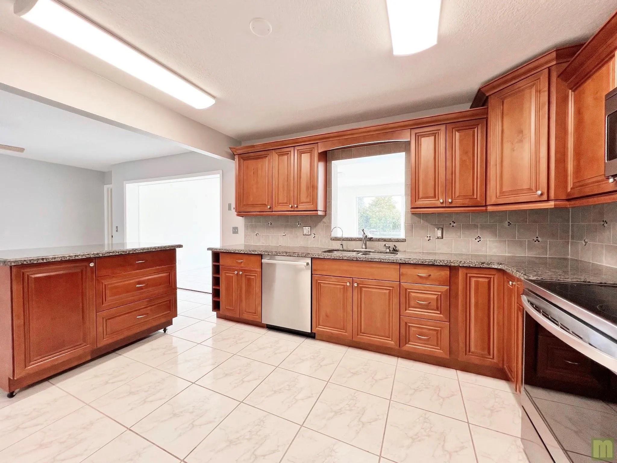 3318 NW 68th Ct