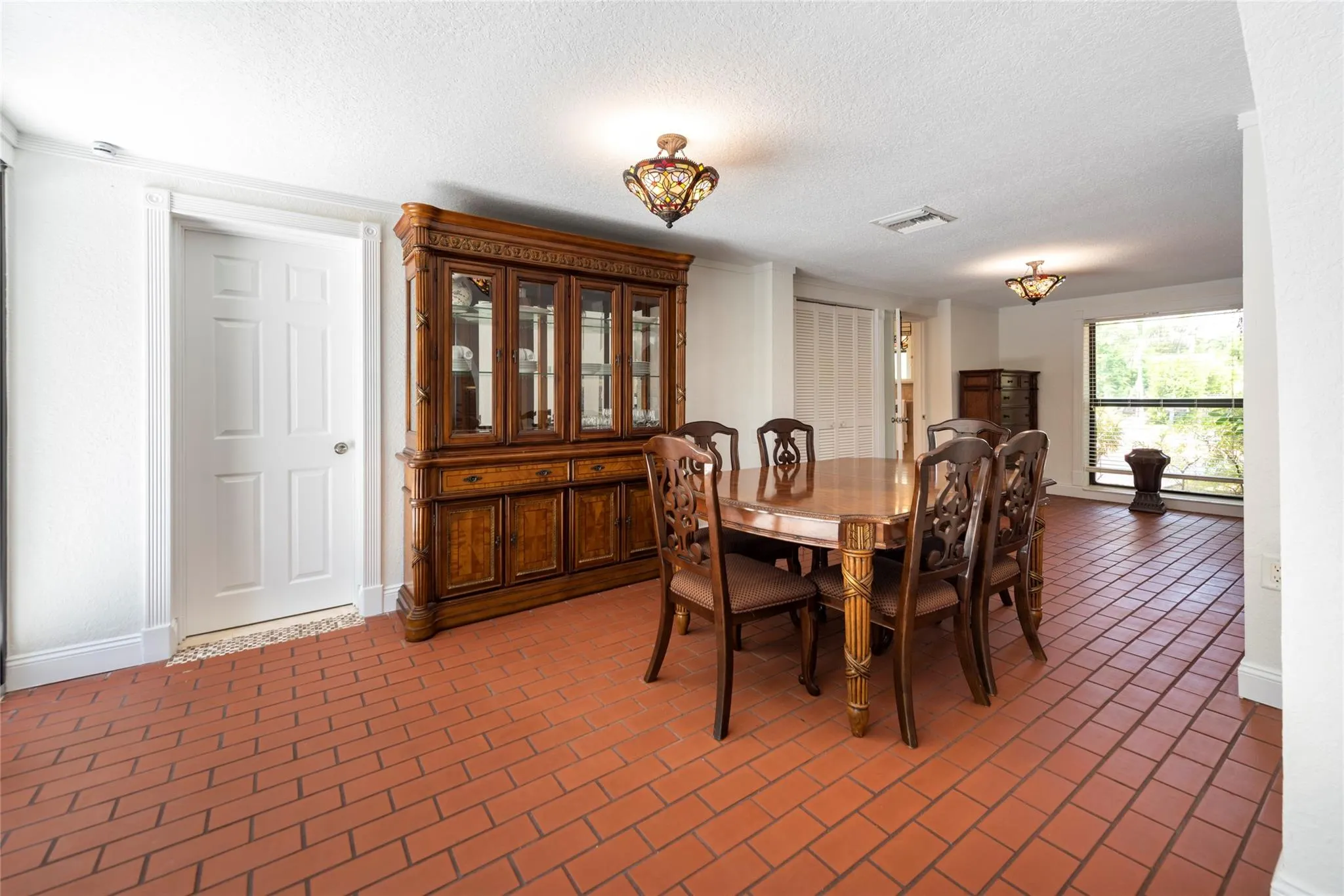 3412 Leigh Rd