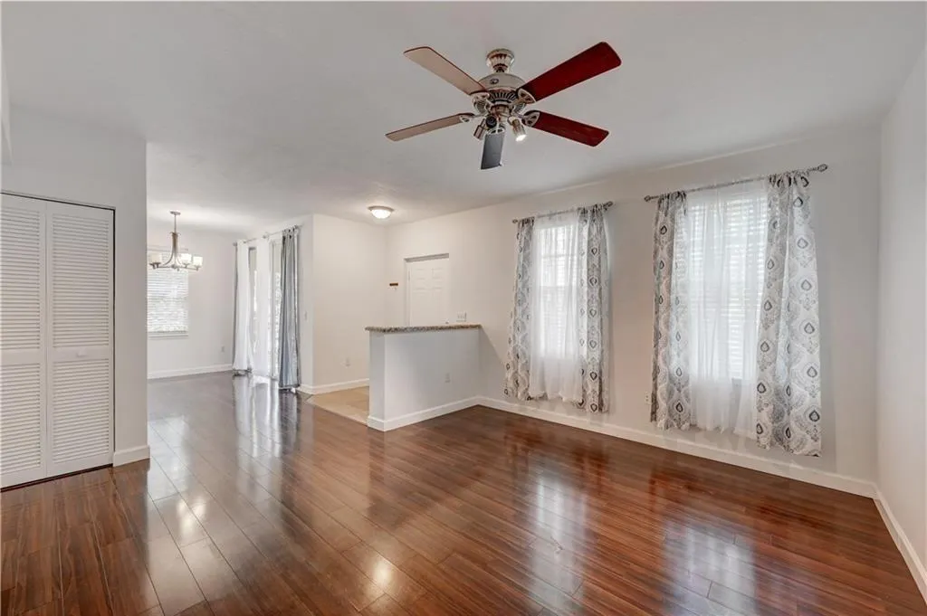 6746 W Sample Rd