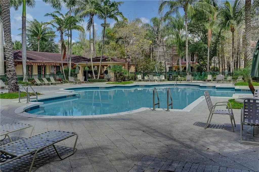 6746 W Sample Rd