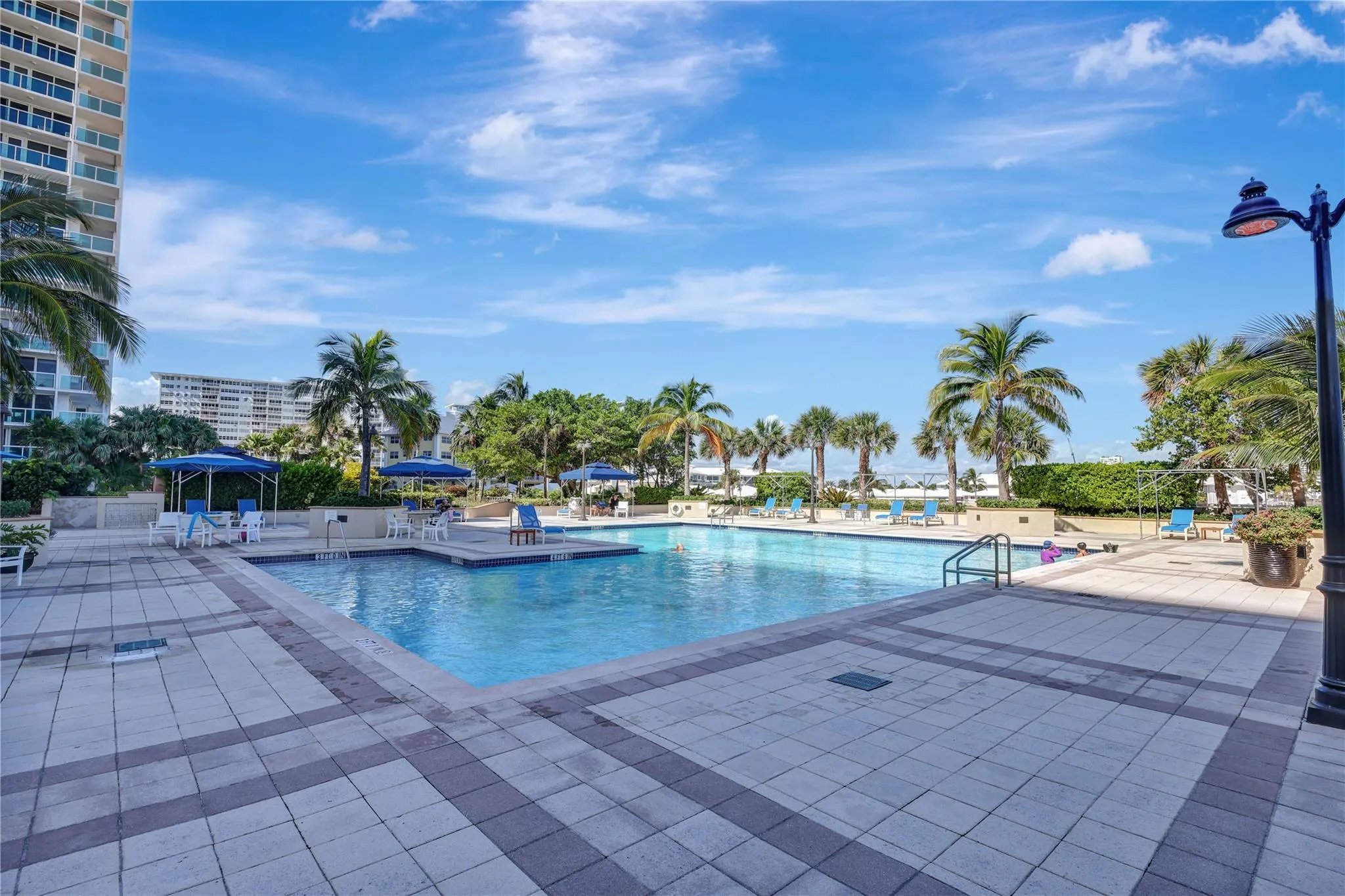 2100 S Ocean Ln, #2509PH