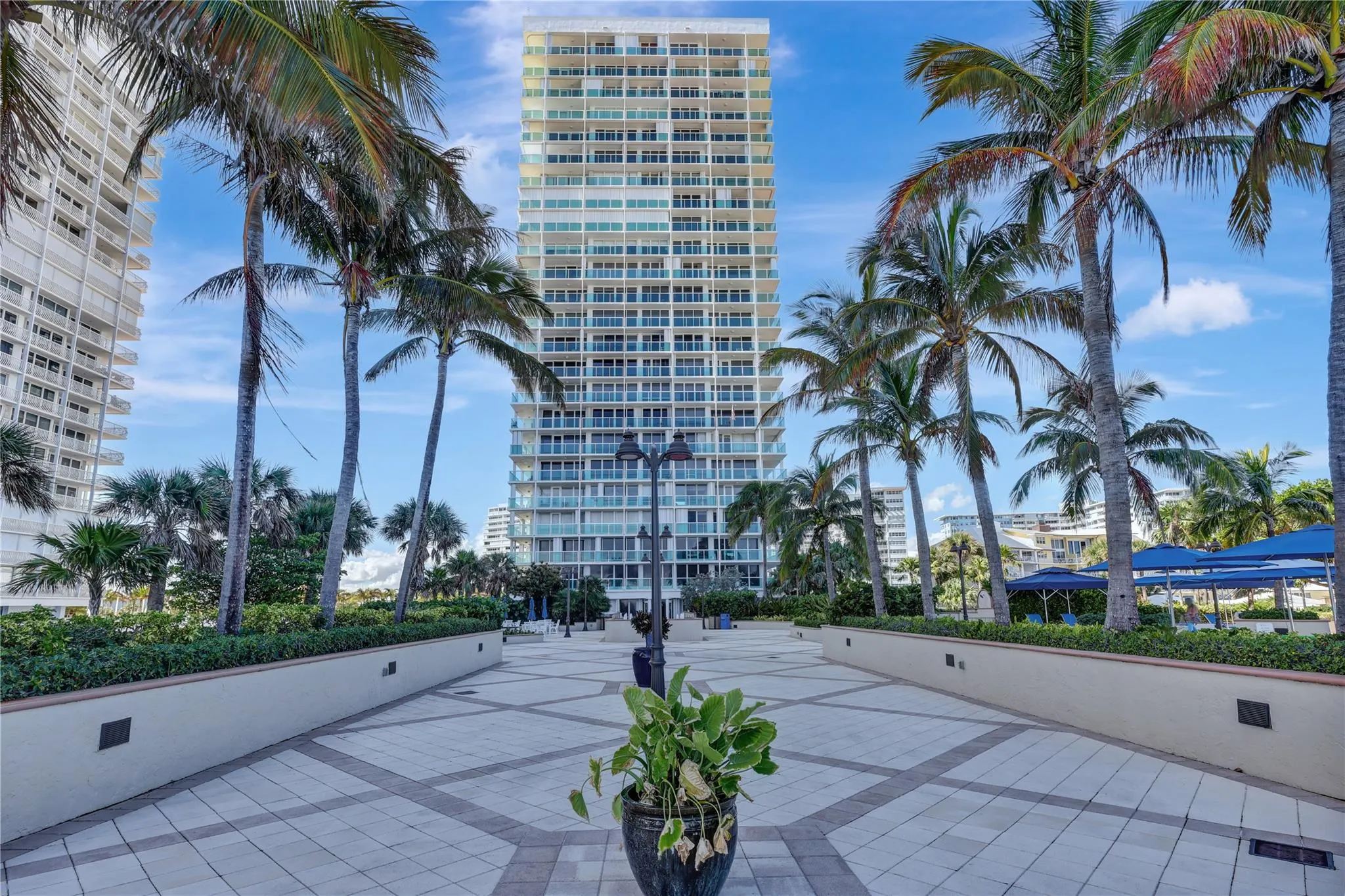 2100 S Ocean Ln, #2509PH