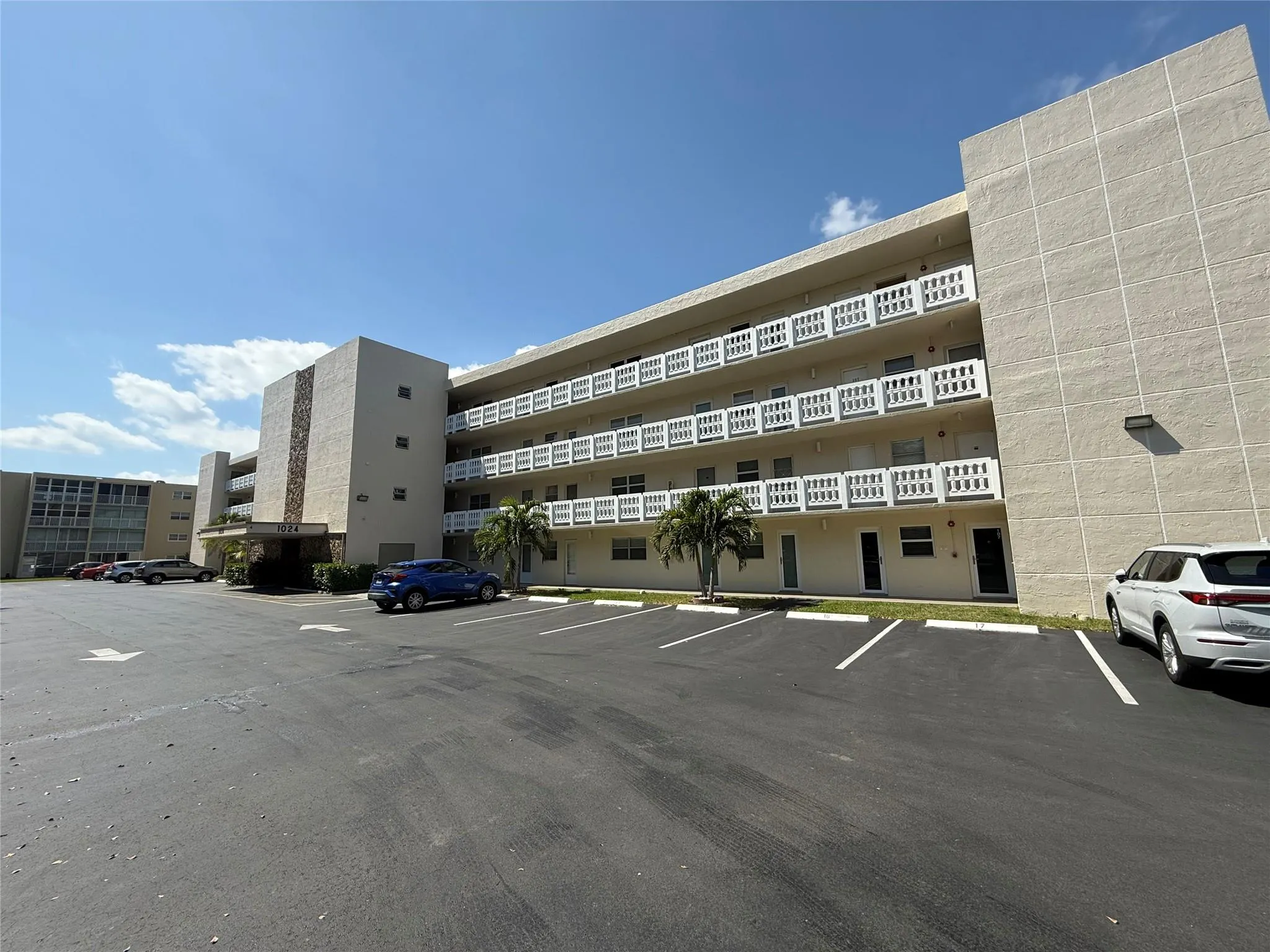 1024 SE 3rd Ave, #301