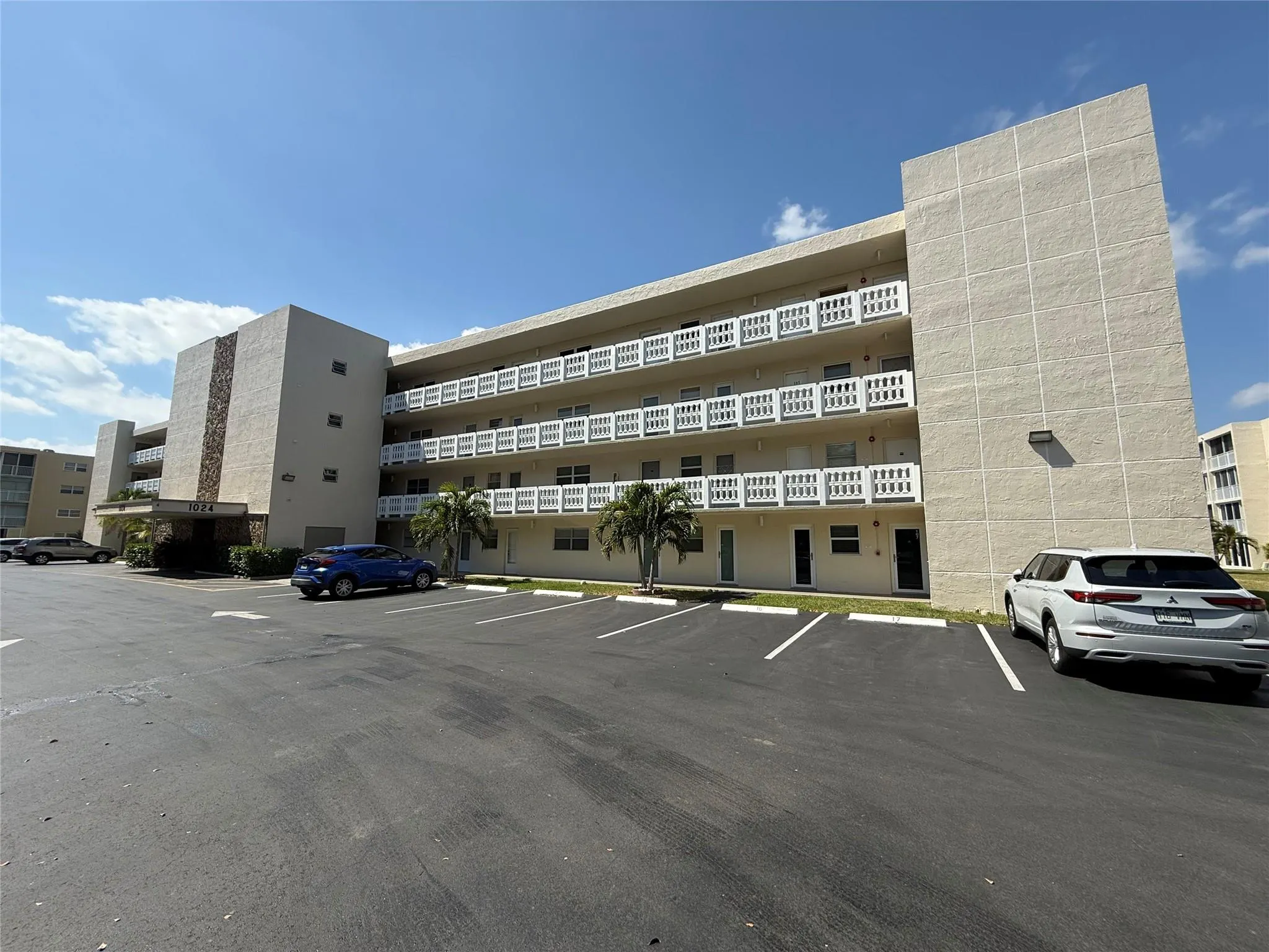 1024 SE 3rd Ave, #301