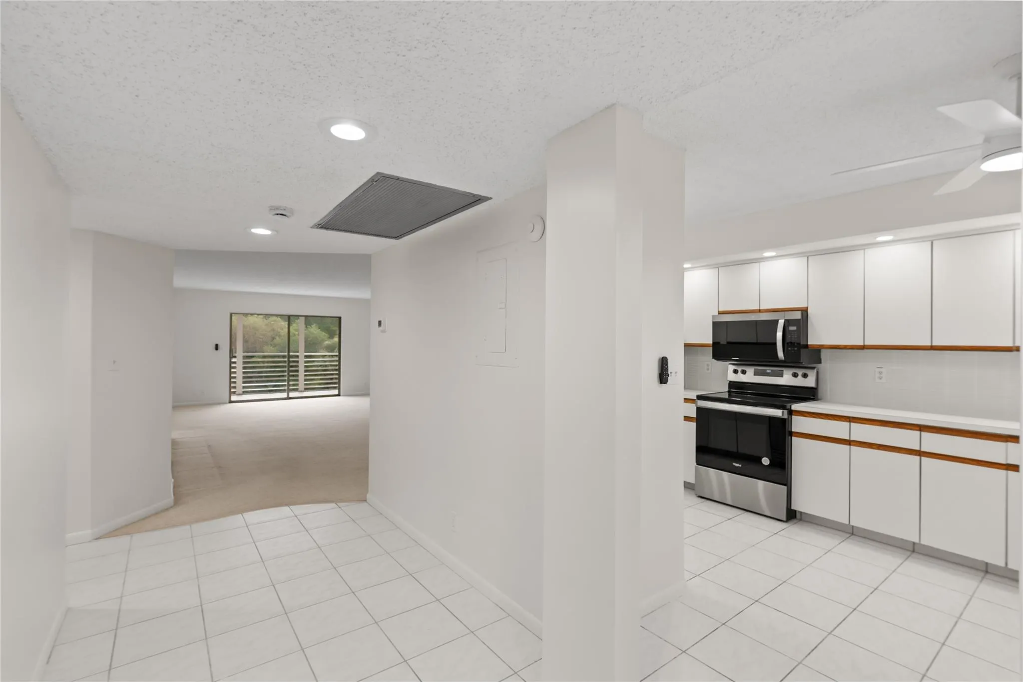 1801 Eleuthera Pt, #J3