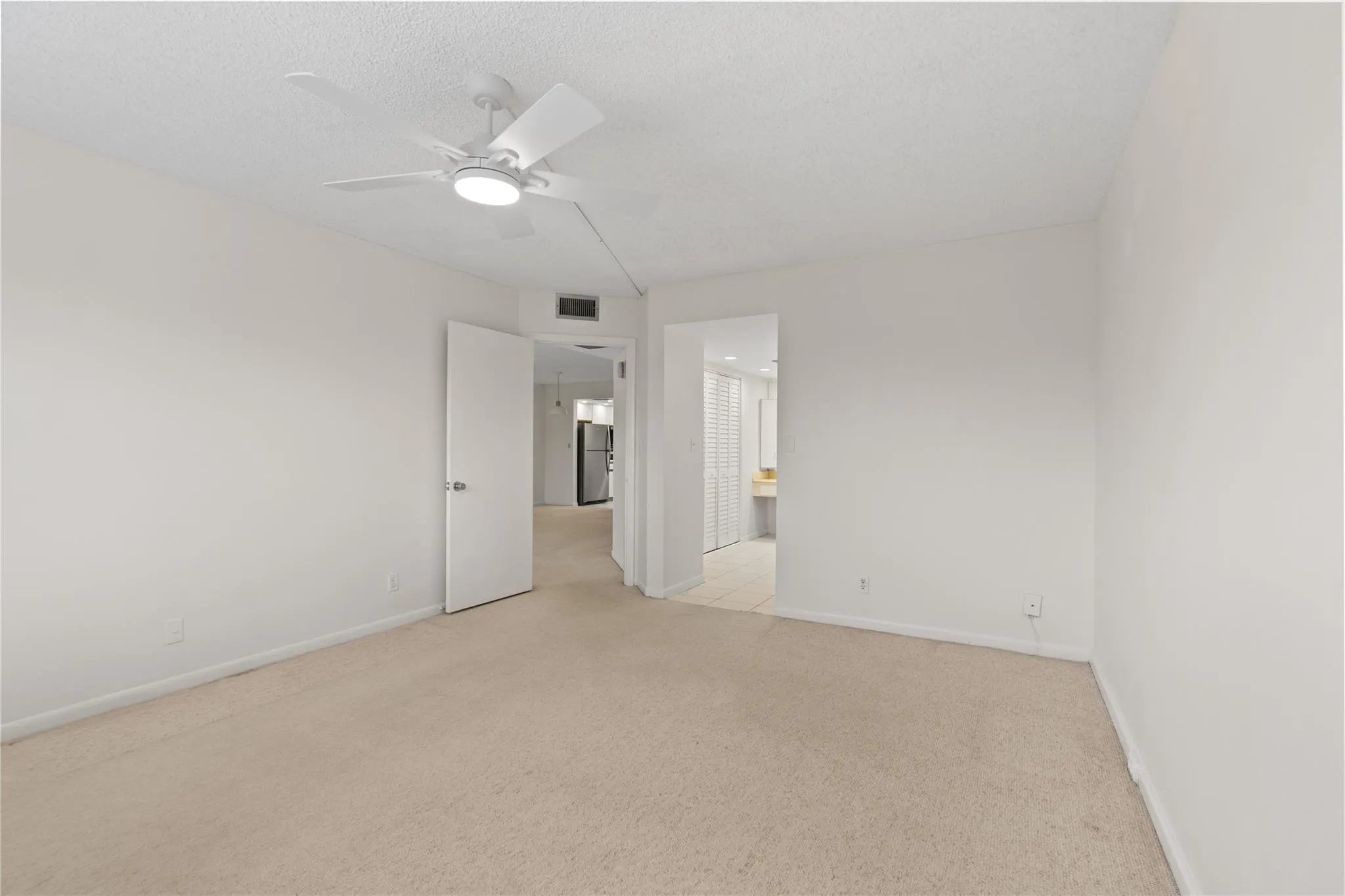 1801 Eleuthera Pt, #J3