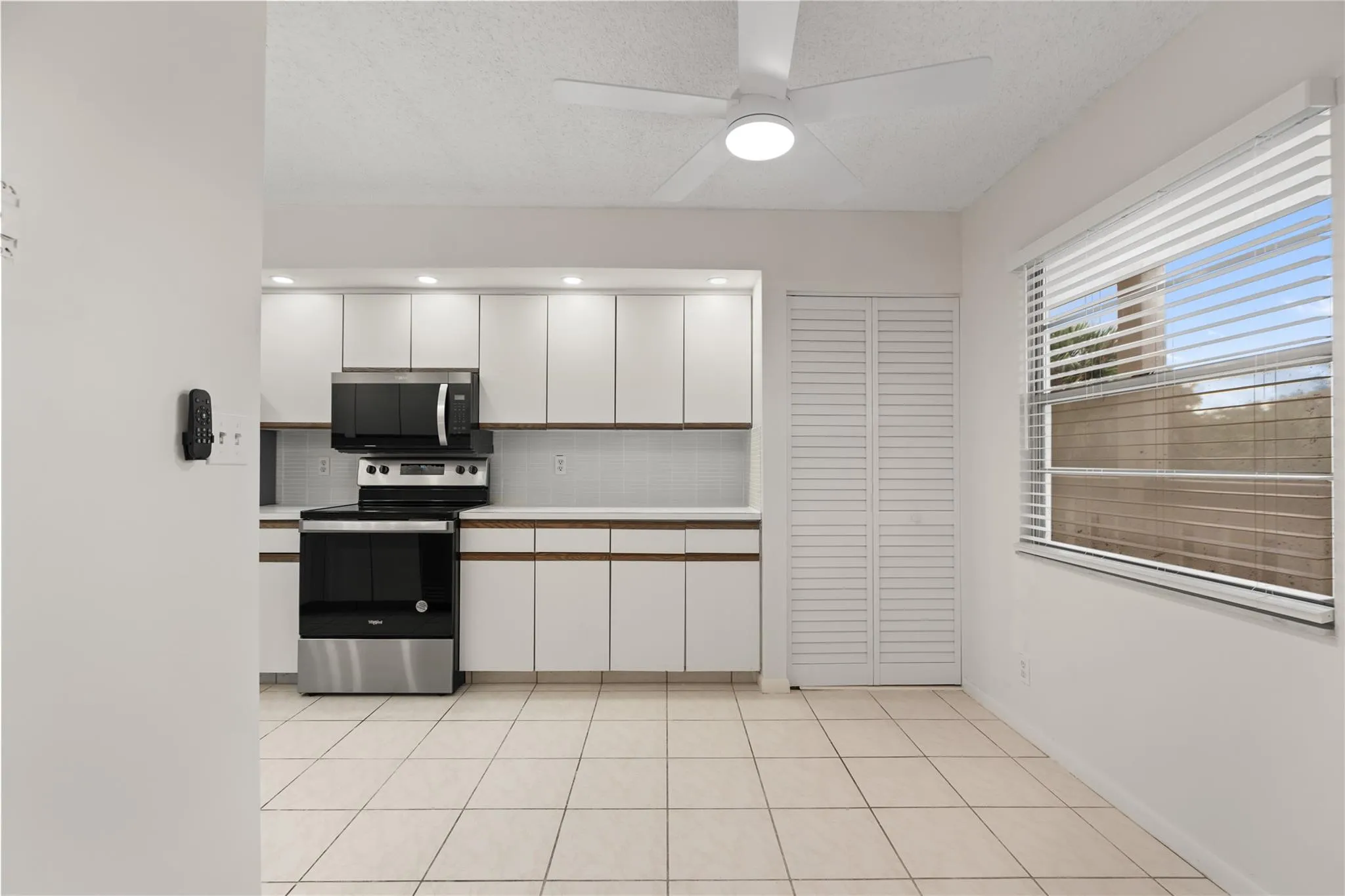 1801 Eleuthera Pt, #J3