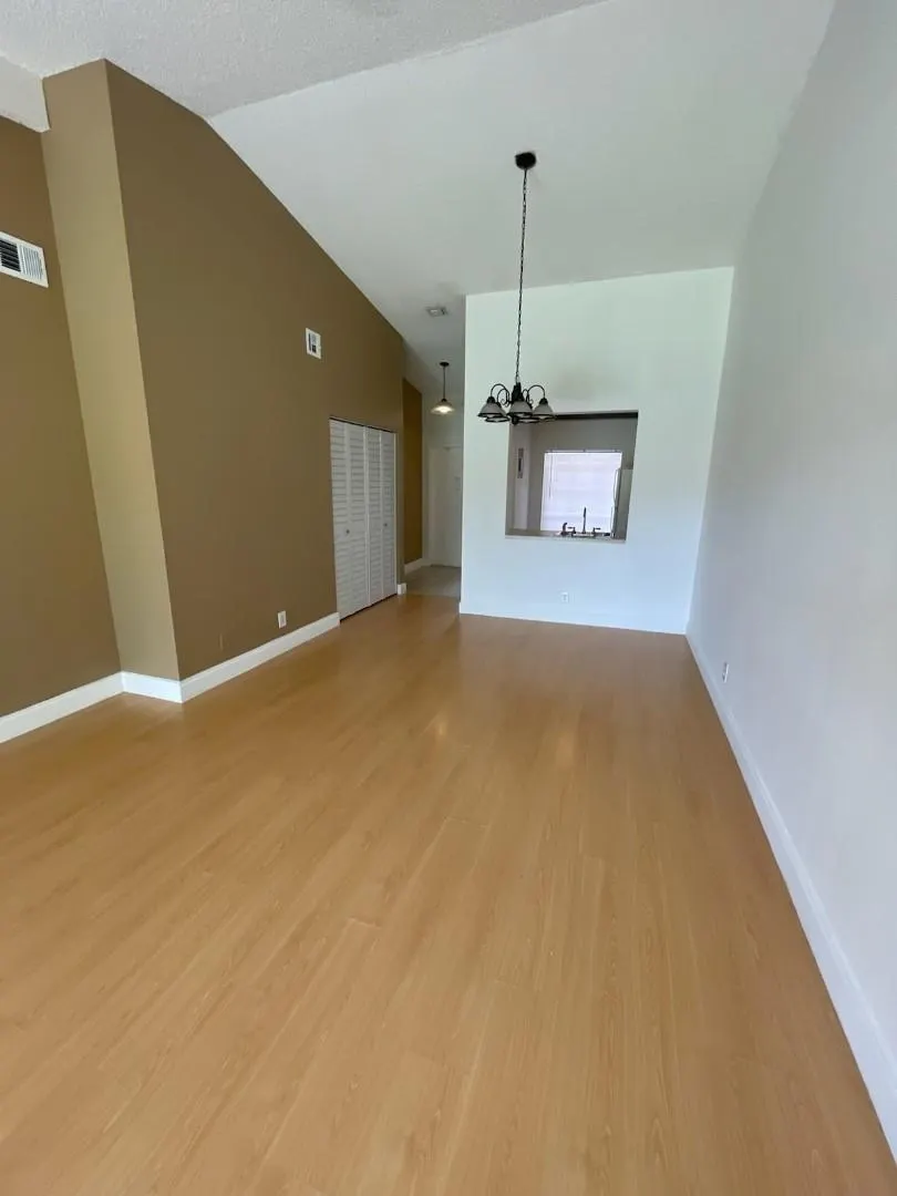 2363 SW 15th St, #82