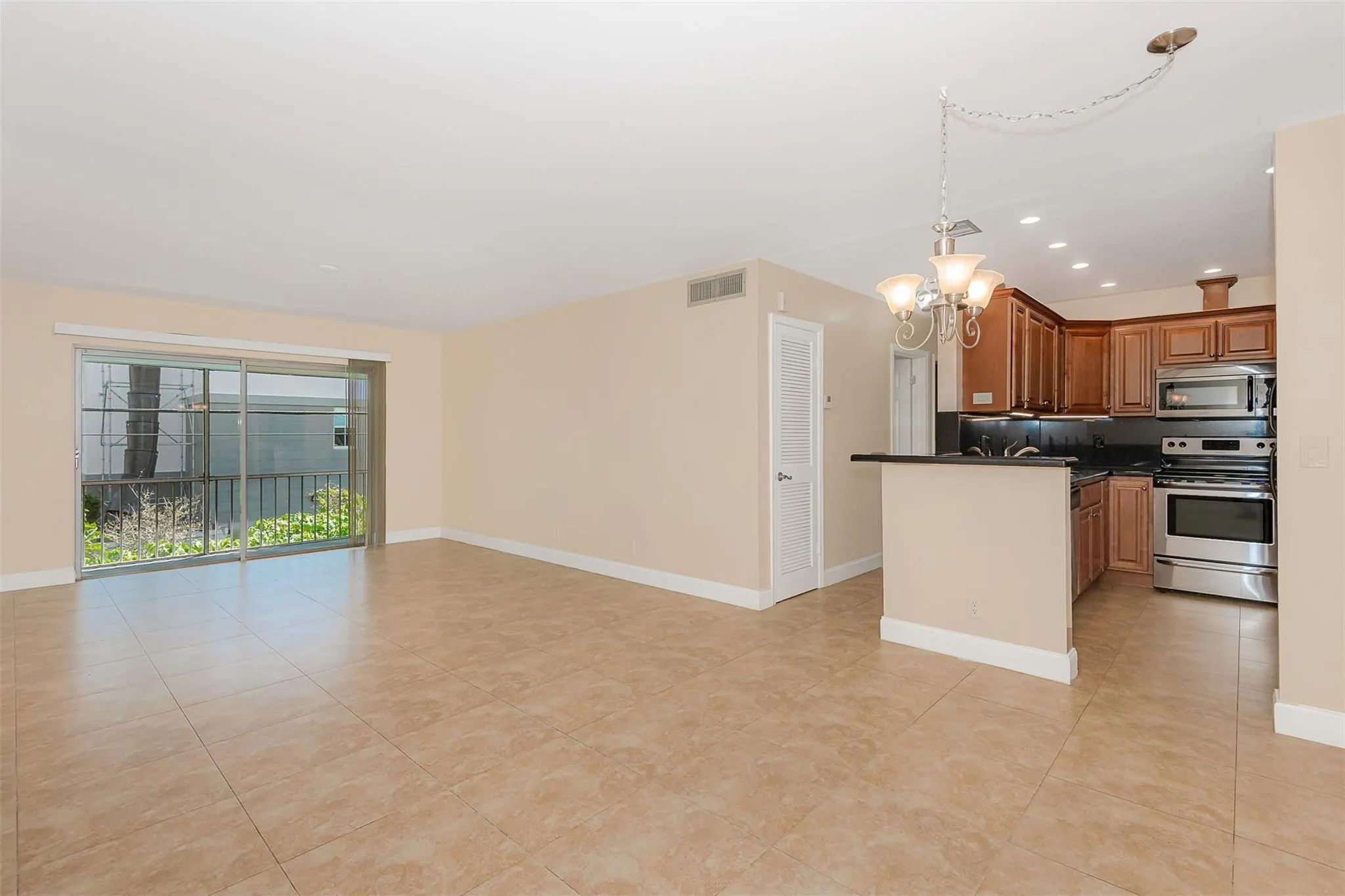 6600 NE 22nd Way, #2324
