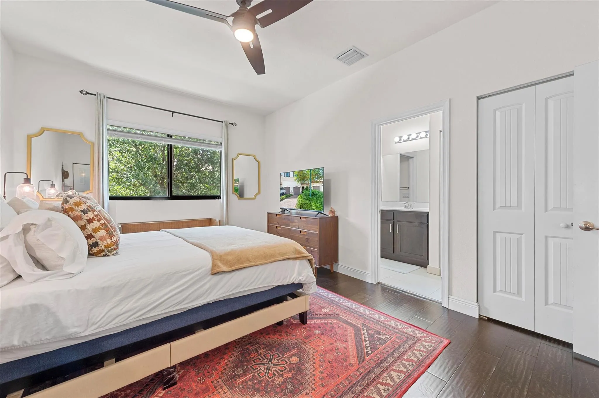4222 E Dixie Hwy, #82