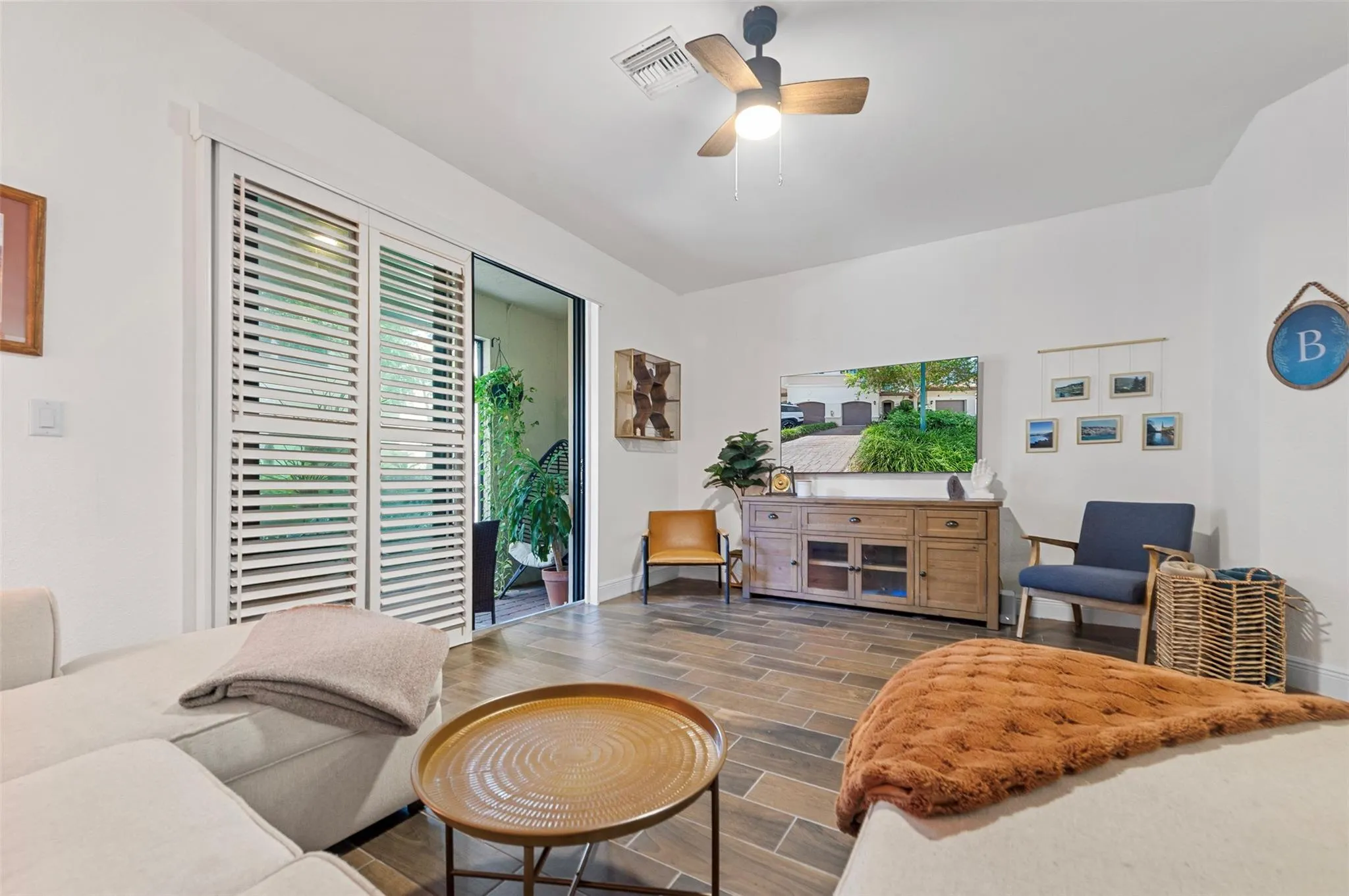 4222 E Dixie Hwy, #82