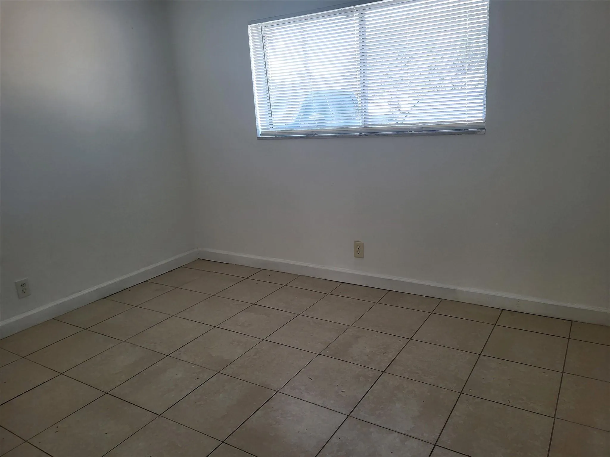 1501 Crescent Cir, #E43