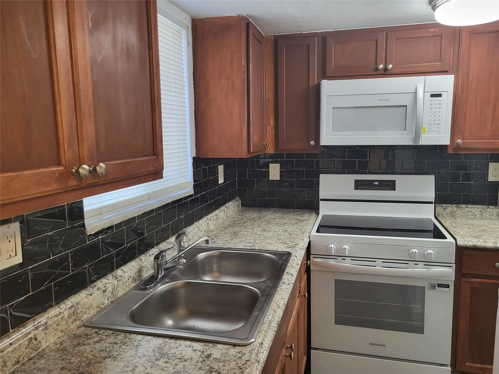 1501 Crescent Cir, #E43