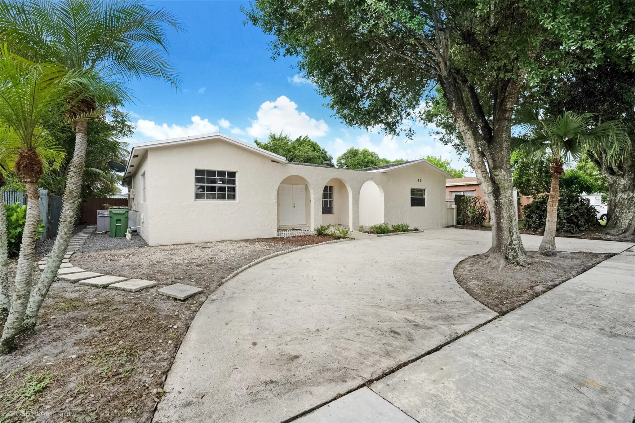 4971 SW 7th Ct