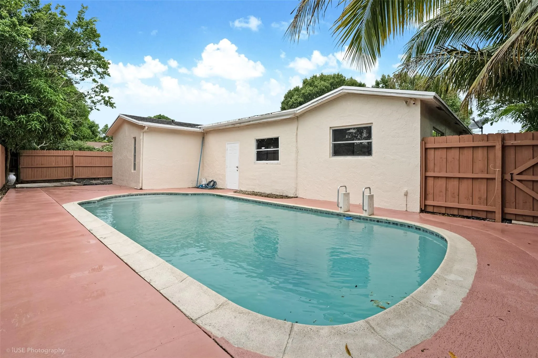 4971 SW 7th Ct