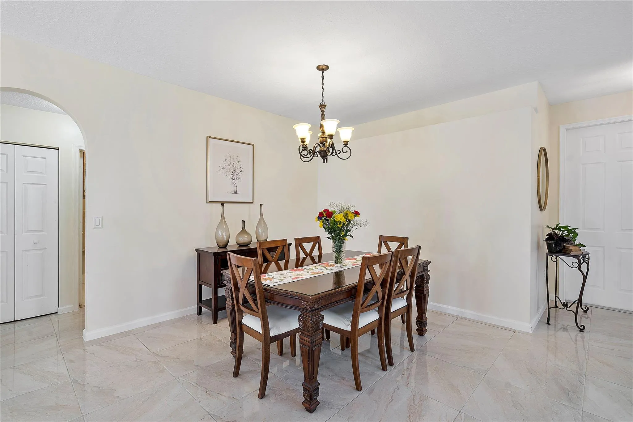 2471 Sawyer Ter