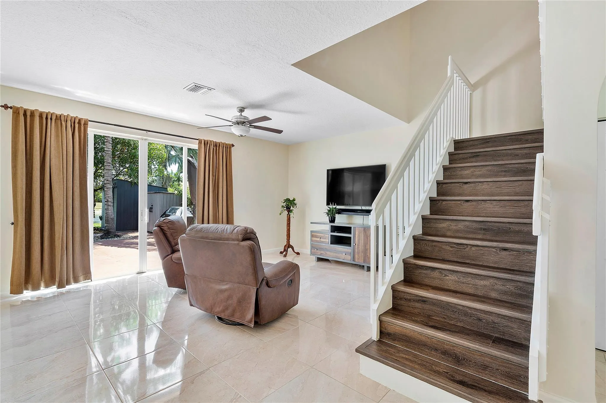 2471 Sawyer Ter