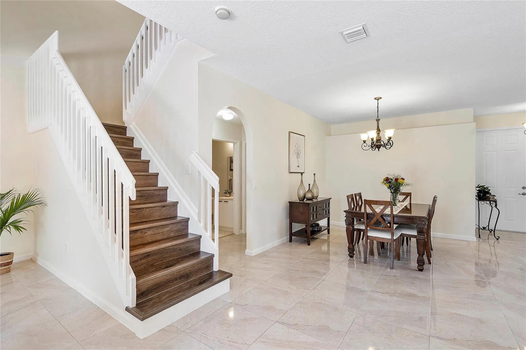 2471 Sawyer Ter
