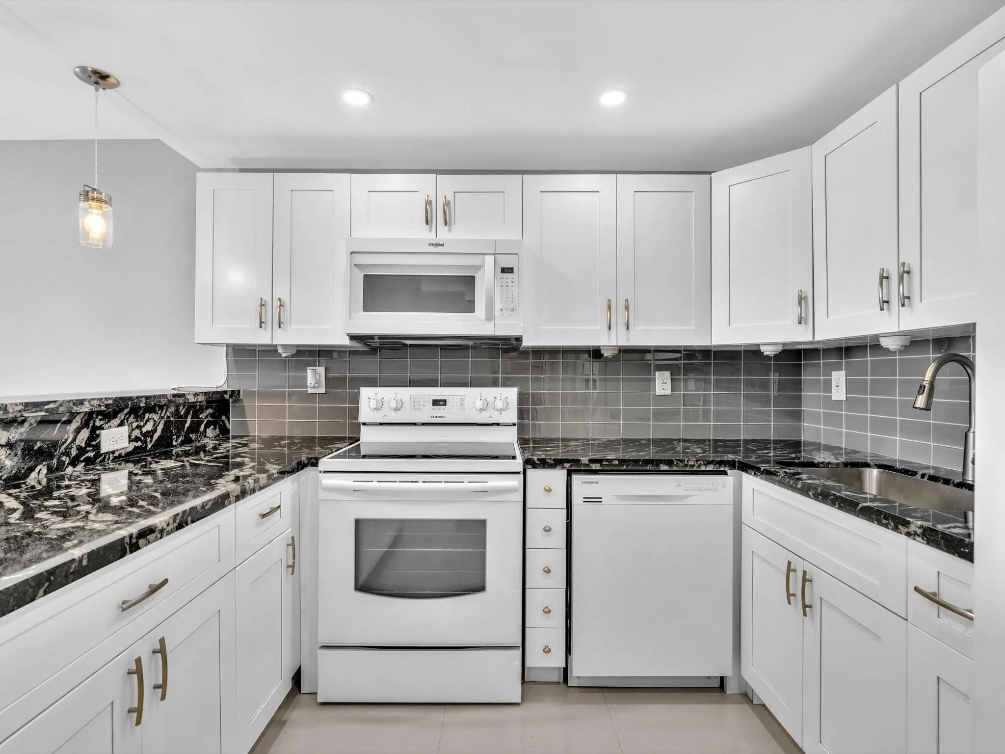 1421 S Ocean Blvd, #416