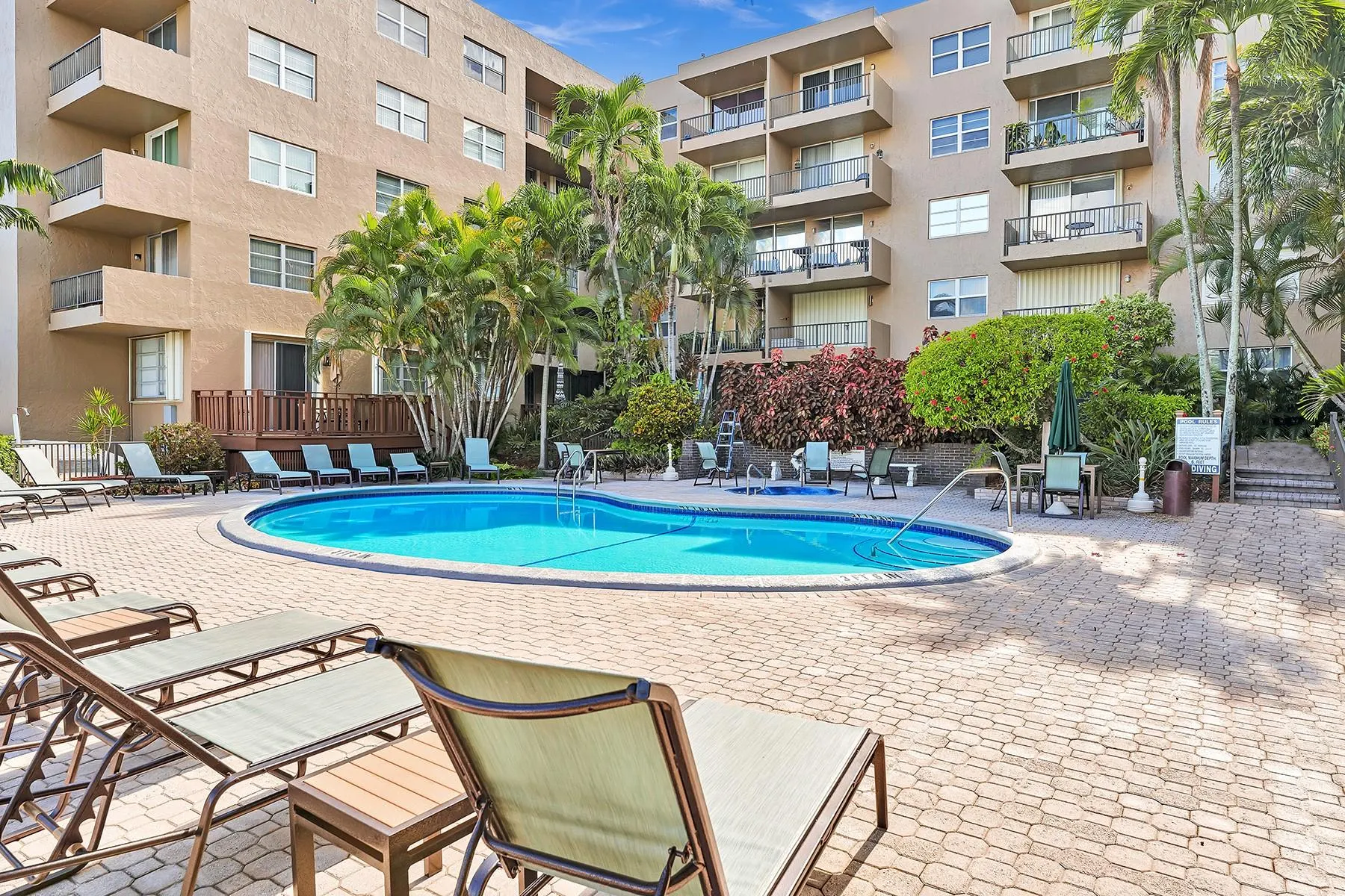 1421 S Ocean Blvd, #416