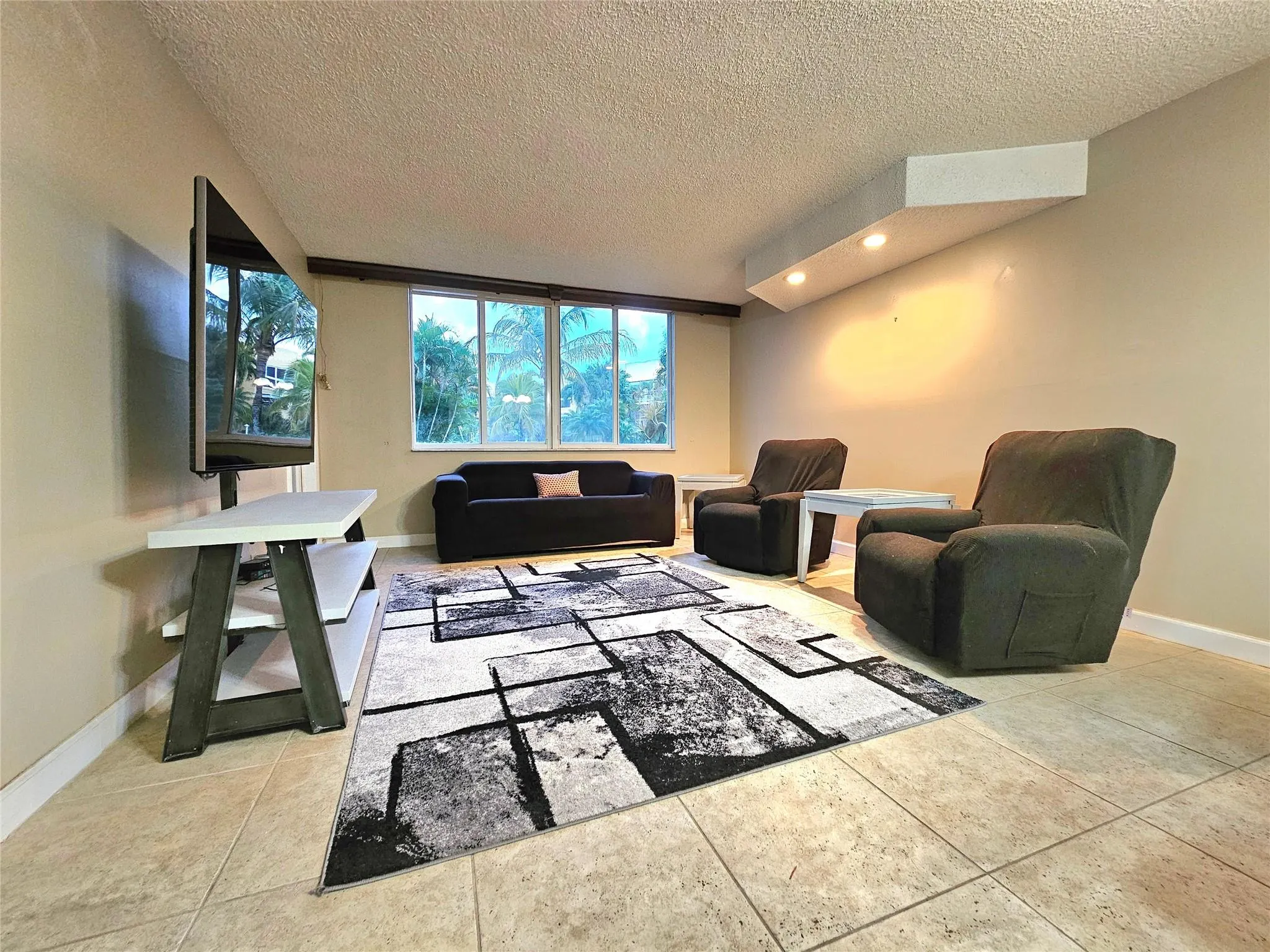 6700 Royal Palm Blvd, #112