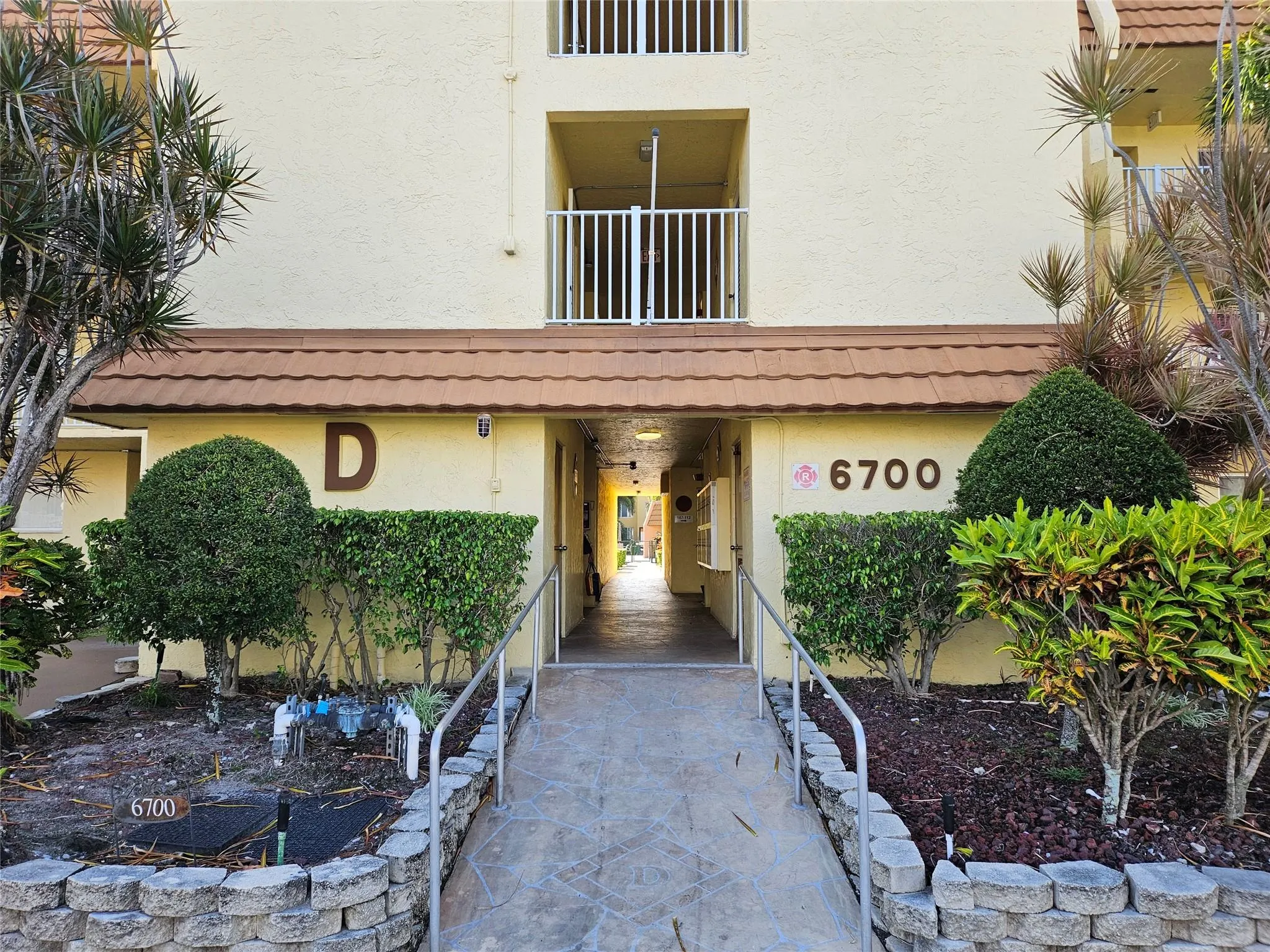 6700 Royal Palm Blvd, #112
