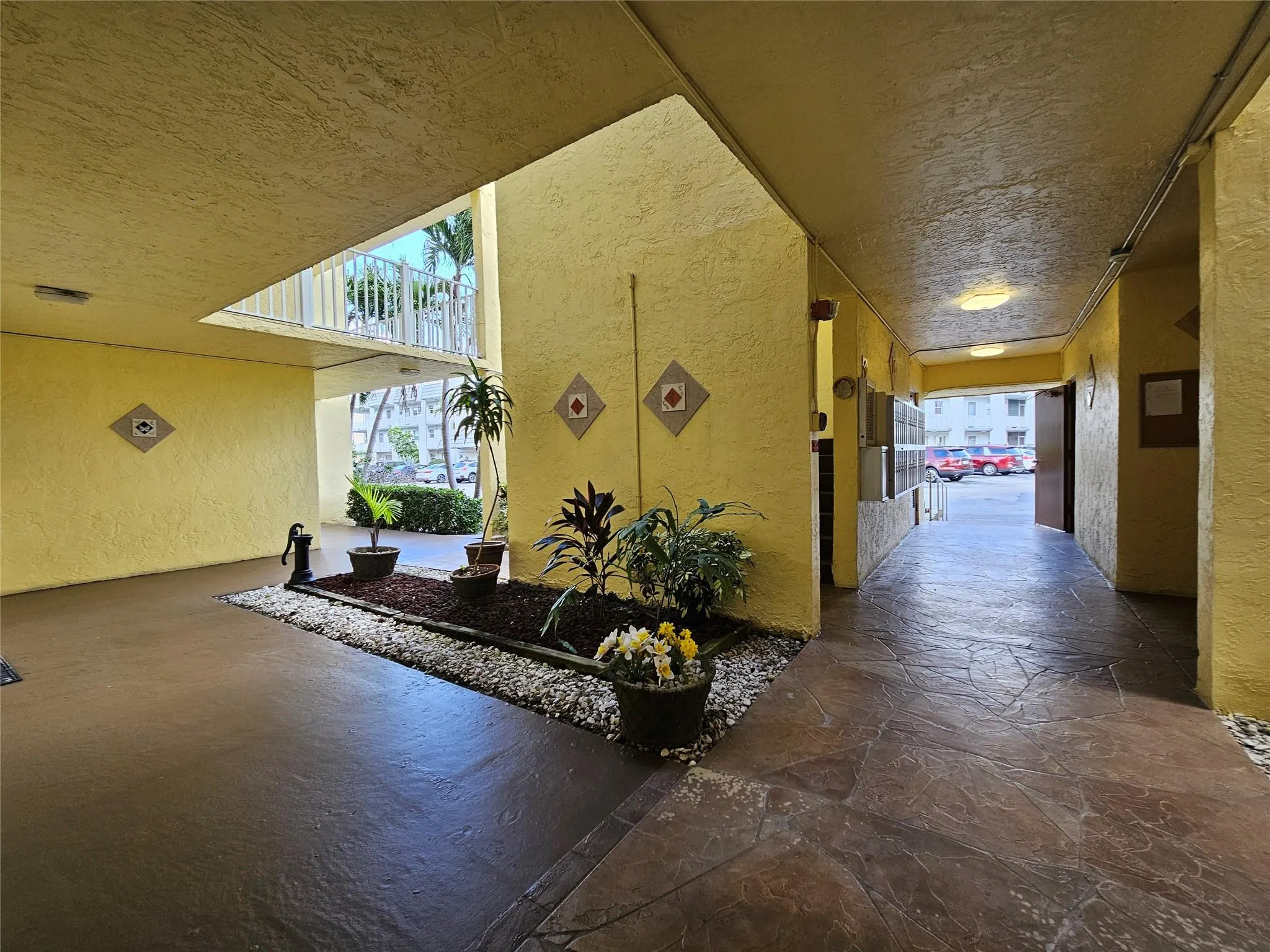 6700 Royal Palm Blvd, #112