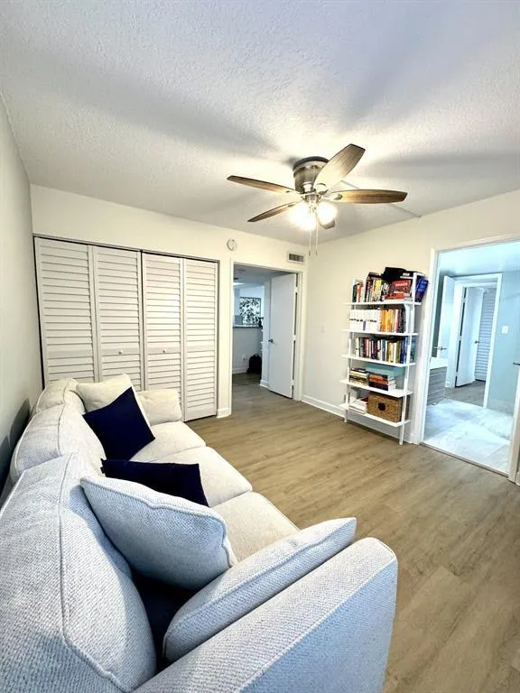 2208 S Cypress Bend Dr, #308