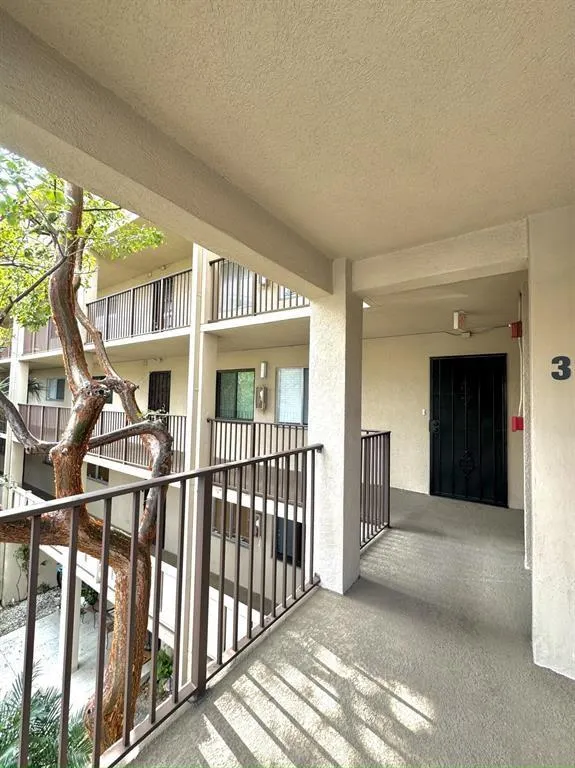 2208 S Cypress Bend Dr, #308