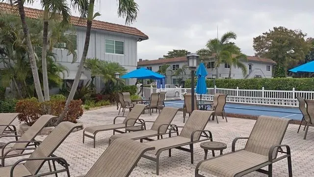 659 W Oakland Park Blvd, #120C