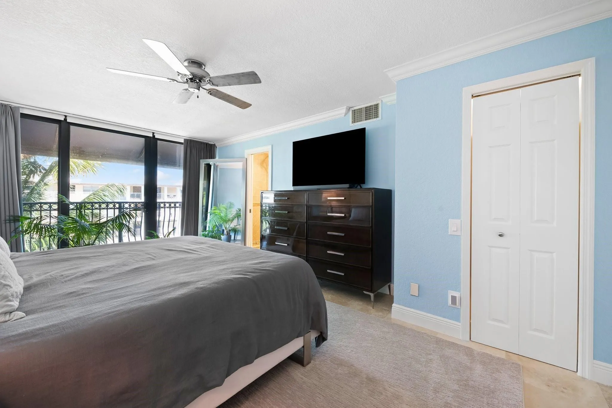 3014 NE 49th Street, #5