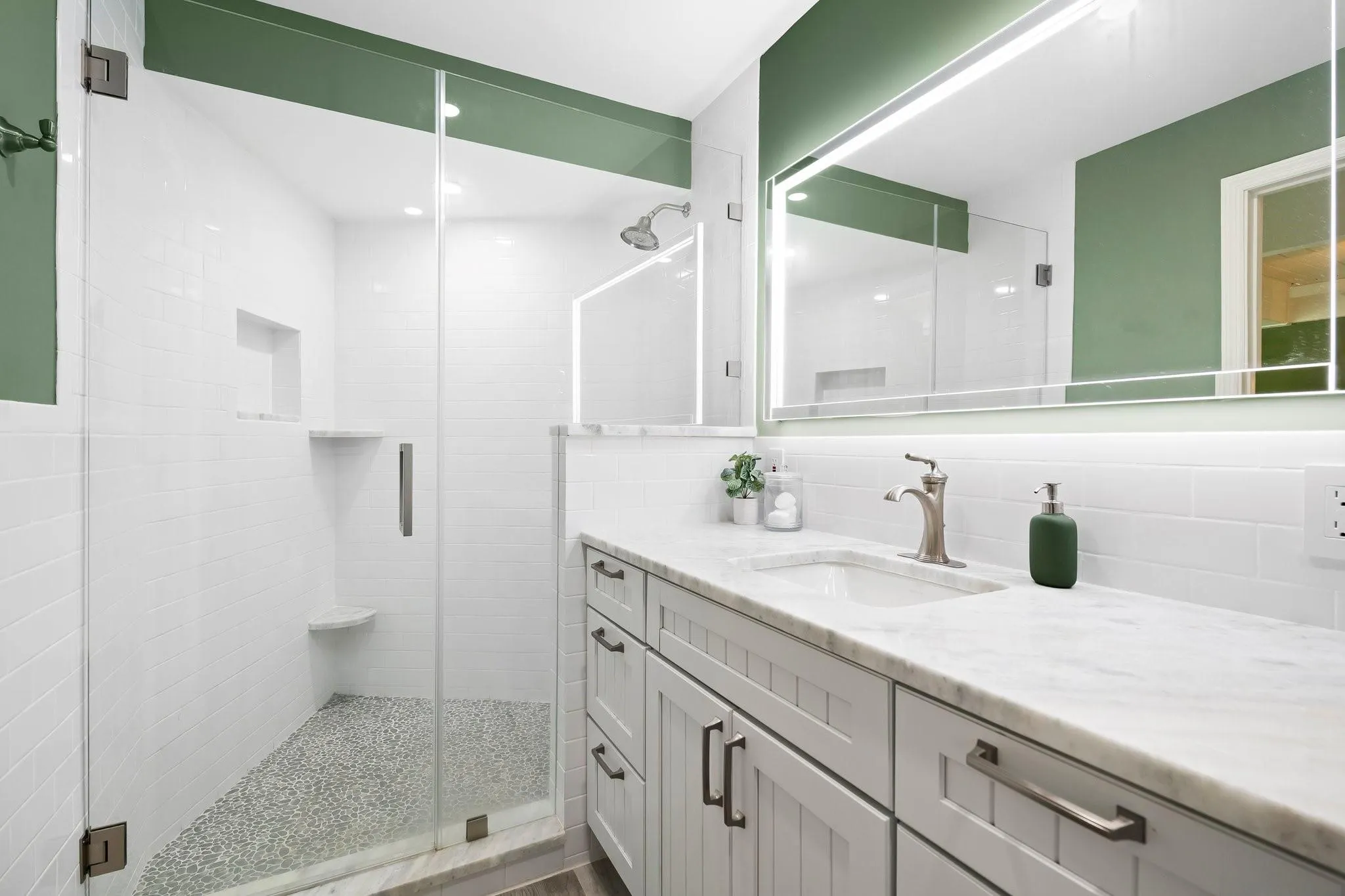 3014 NE 49th Street, #5