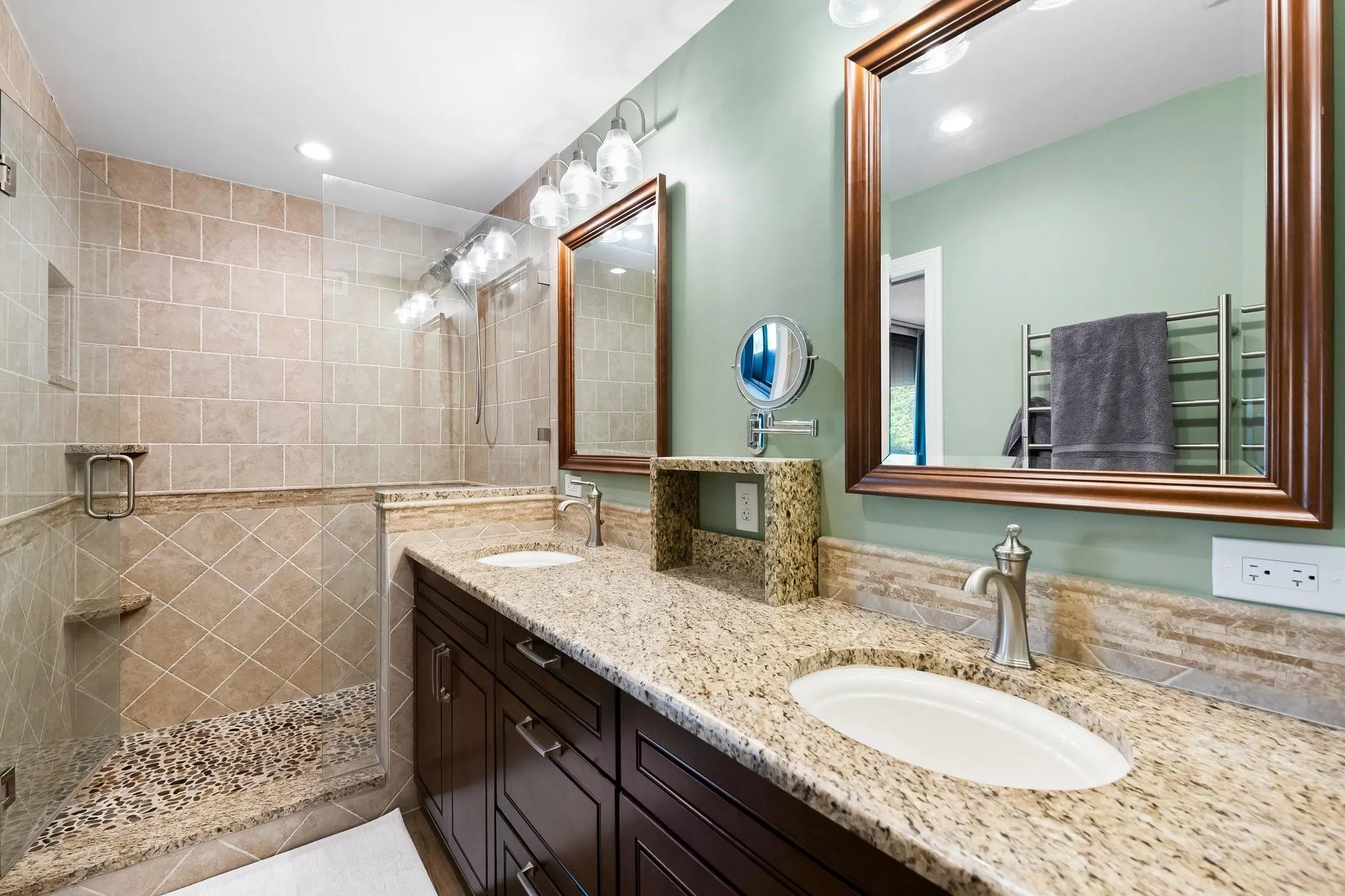 3014 NE 49th Street, #5