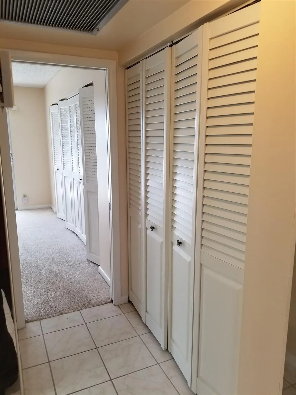 4090 Cornwall, #4090