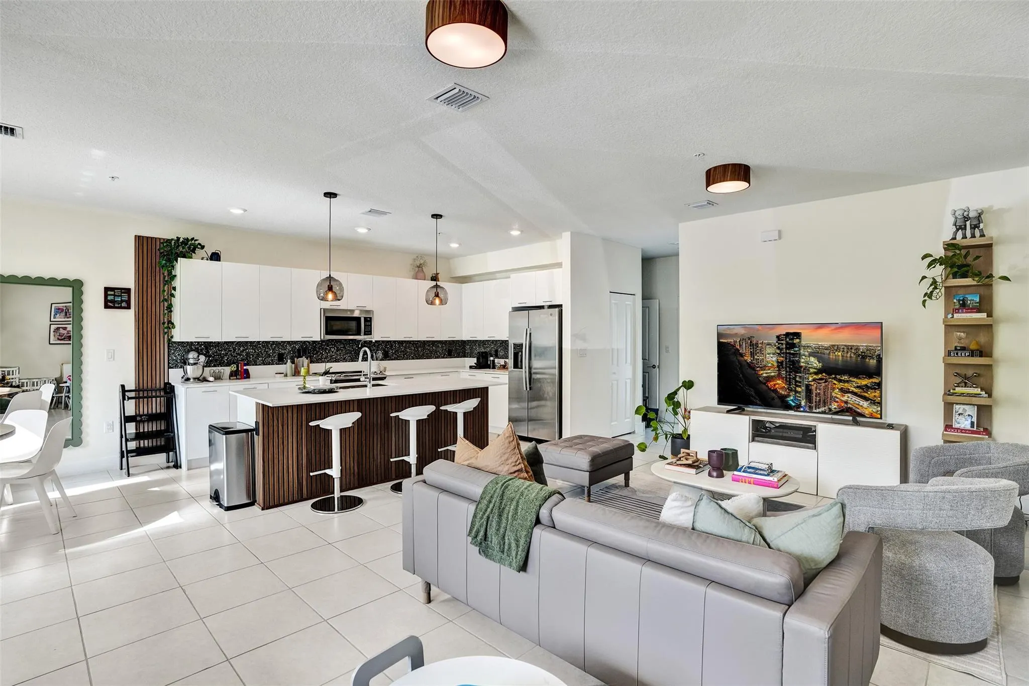 8001 NW 41st St, #F-109-F