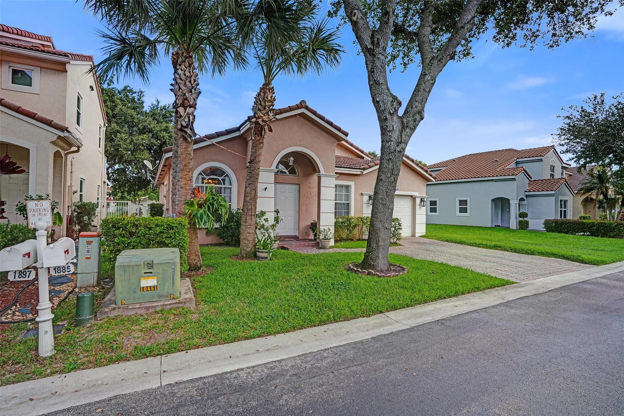 1885 NW 74th Way
